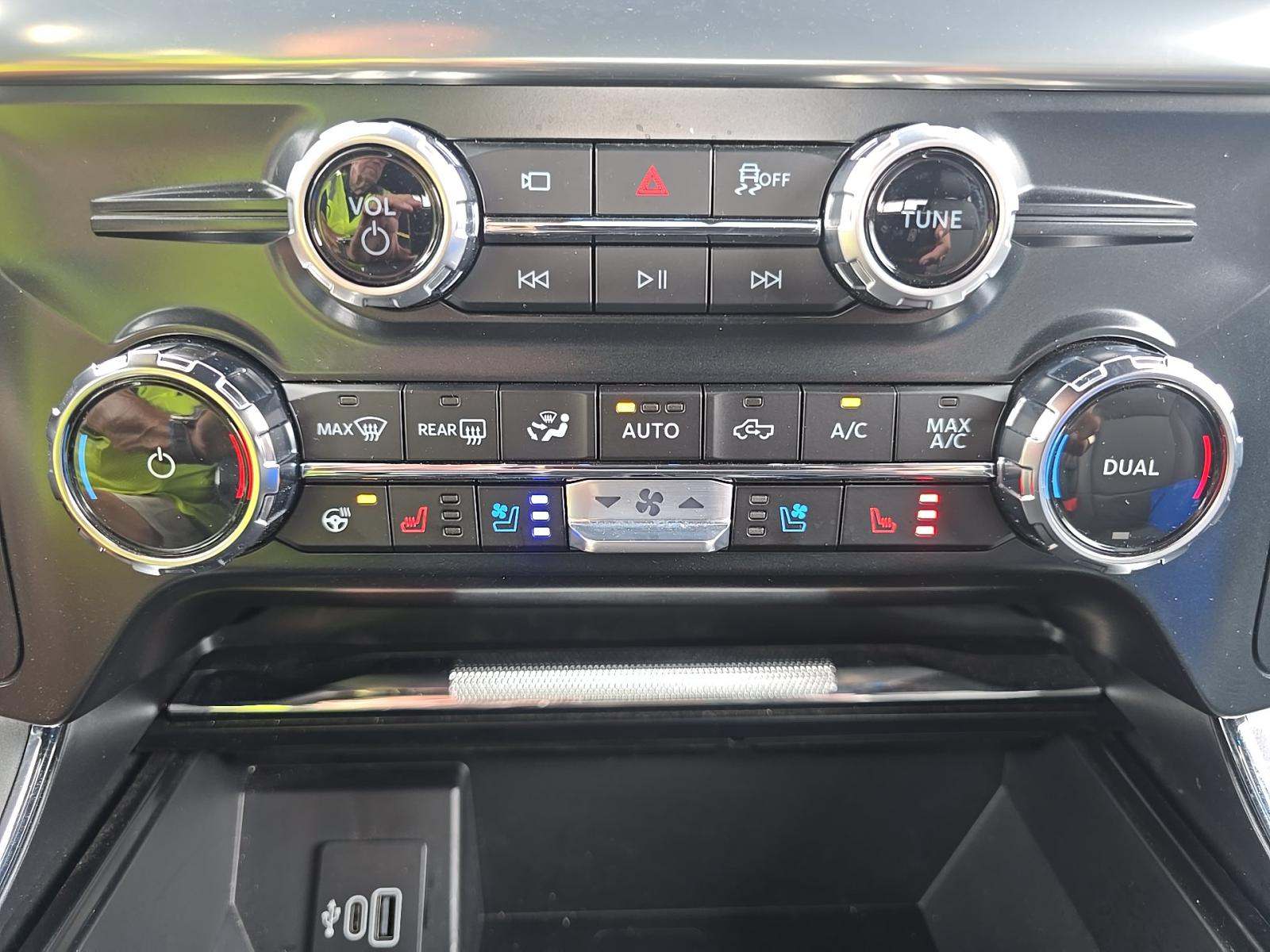 2025 Ford F-150 Hybrid Lariat AWD