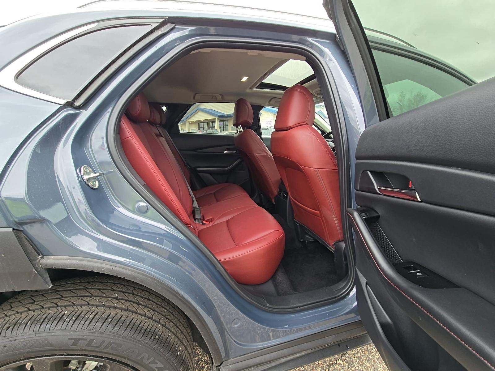 2025 MAZDA CX-30 2.5 S Carbon Edition AWD