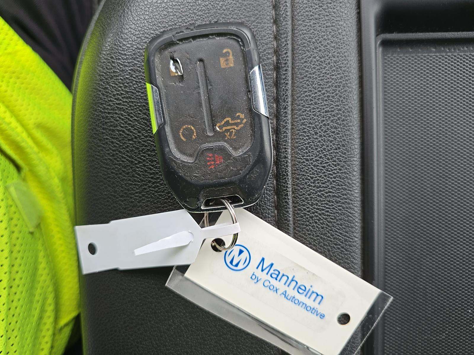 CHEVROLET SILVERADO - 4