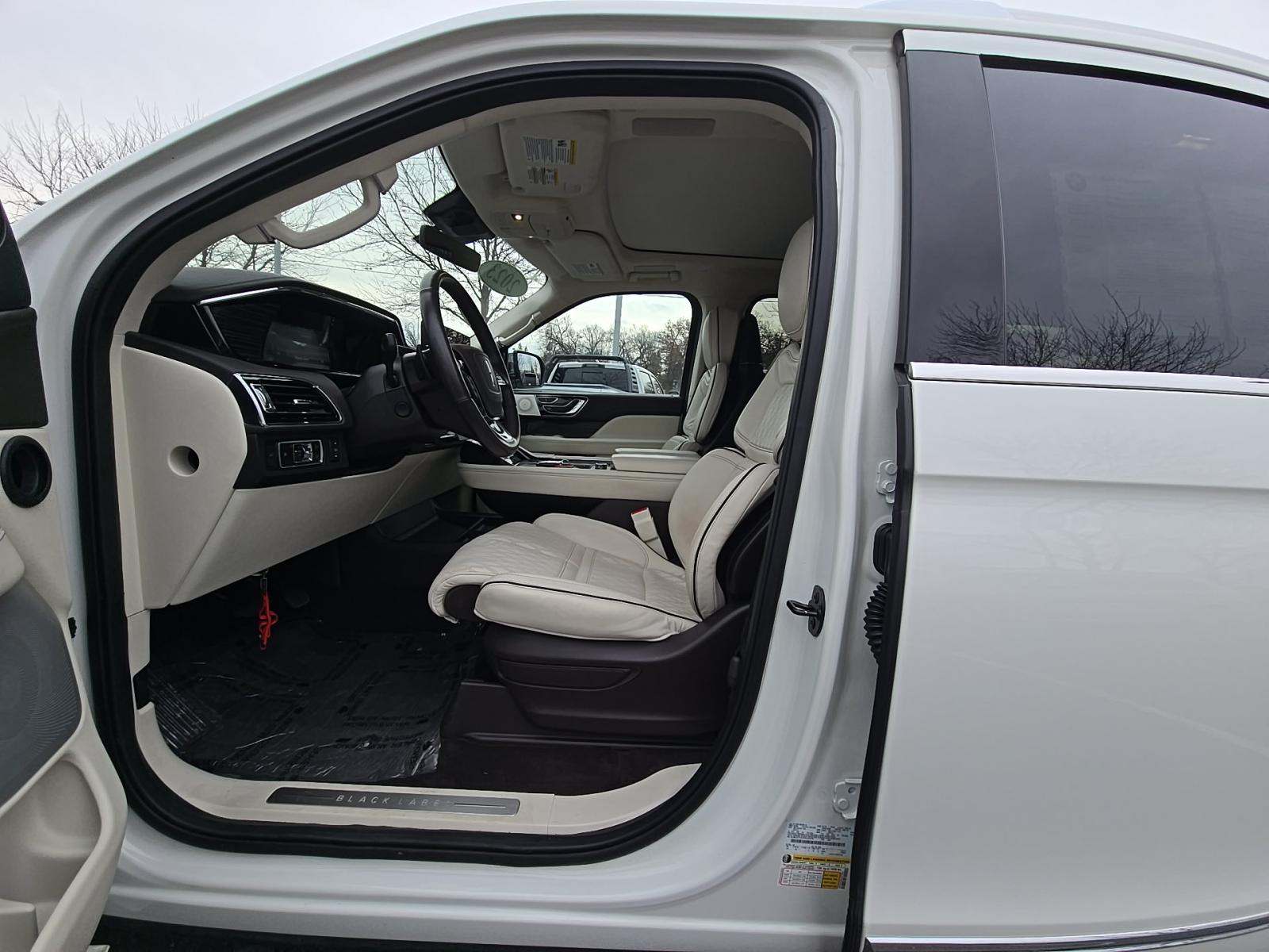 2023 Lincoln Navigator L Black Label AWD