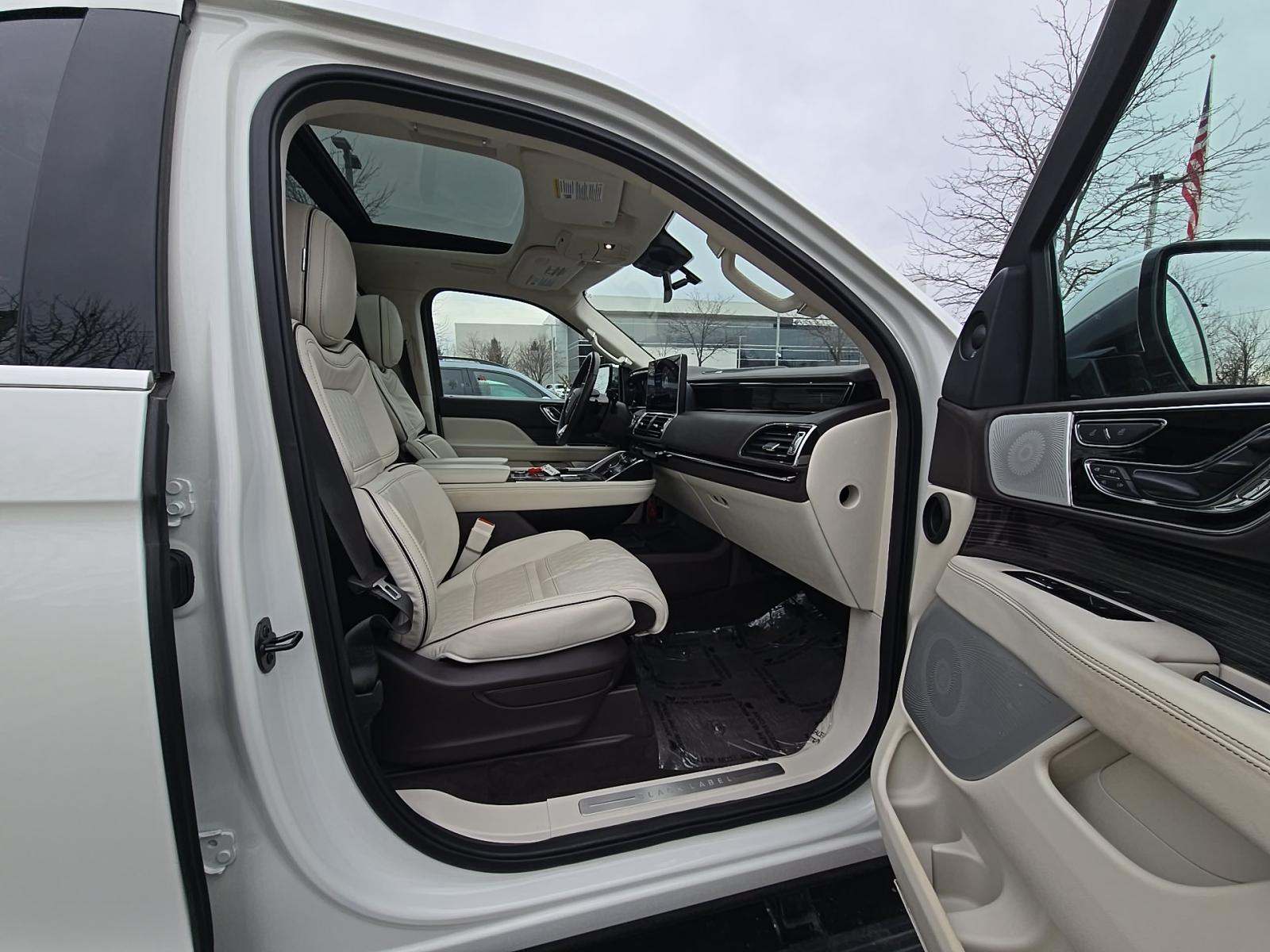 2023 Lincoln Navigator L Black Label AWD