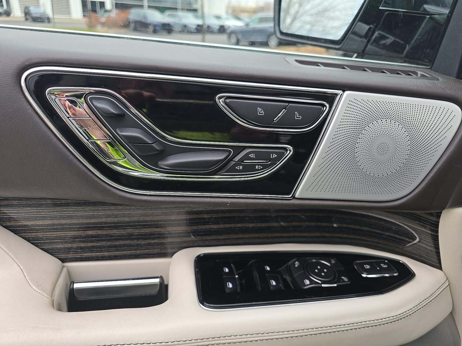 2023 Lincoln Navigator L Black Label AWD