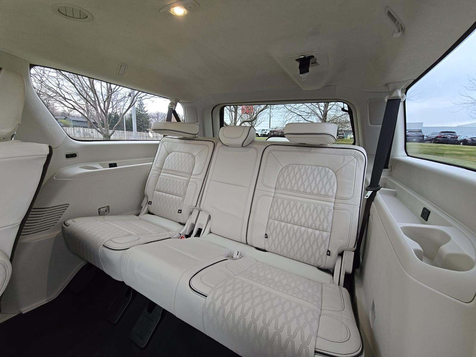 2023 Lincoln Navigator L Black Label AWD