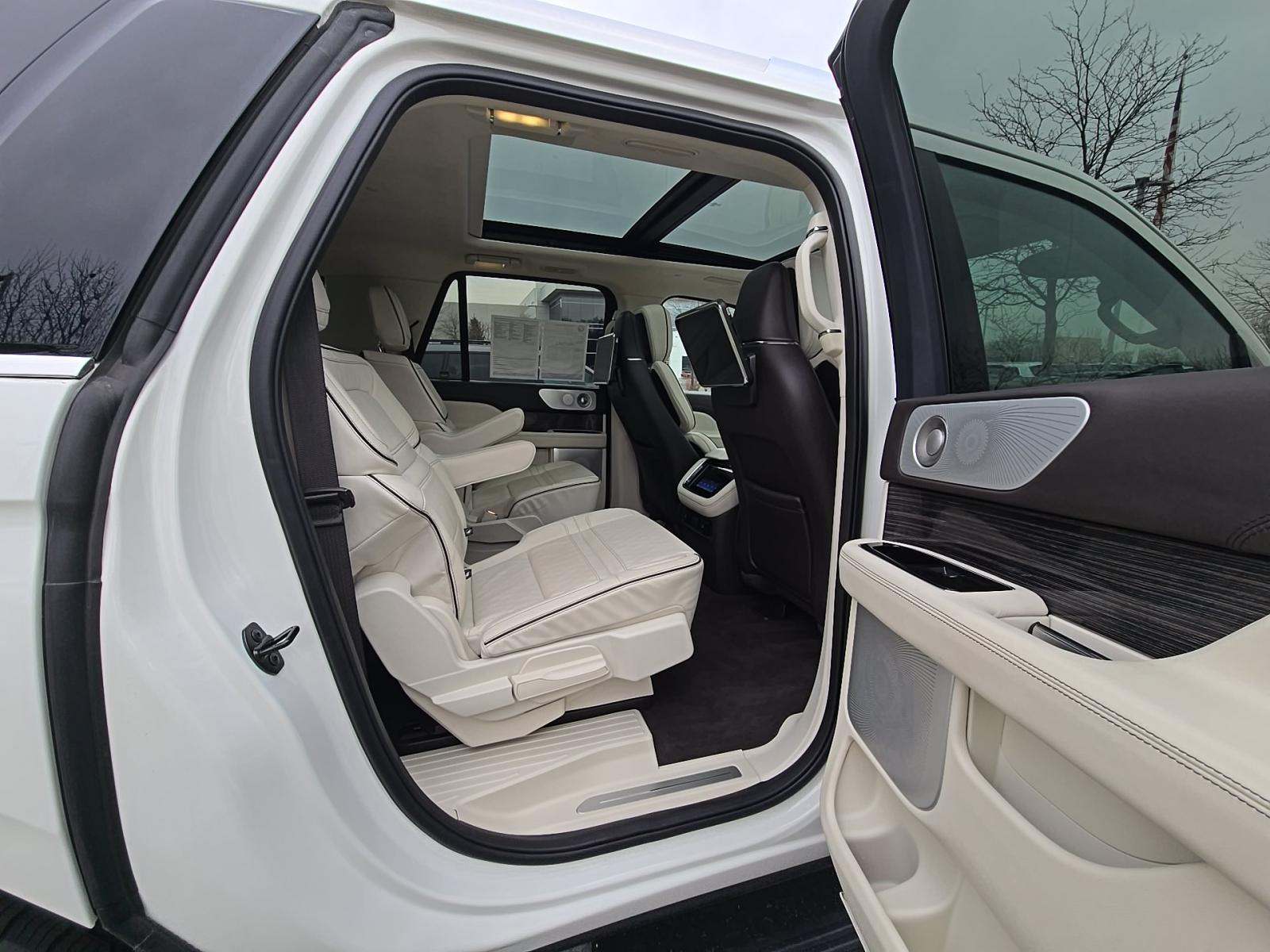 2023 Lincoln Navigator L Black Label AWD