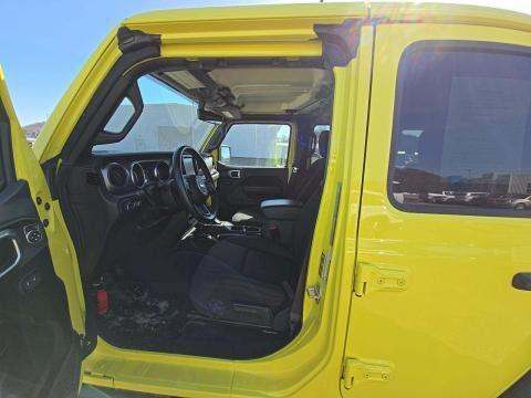 JEEP UNLIMITED HIGH TIDE EDITION - 2