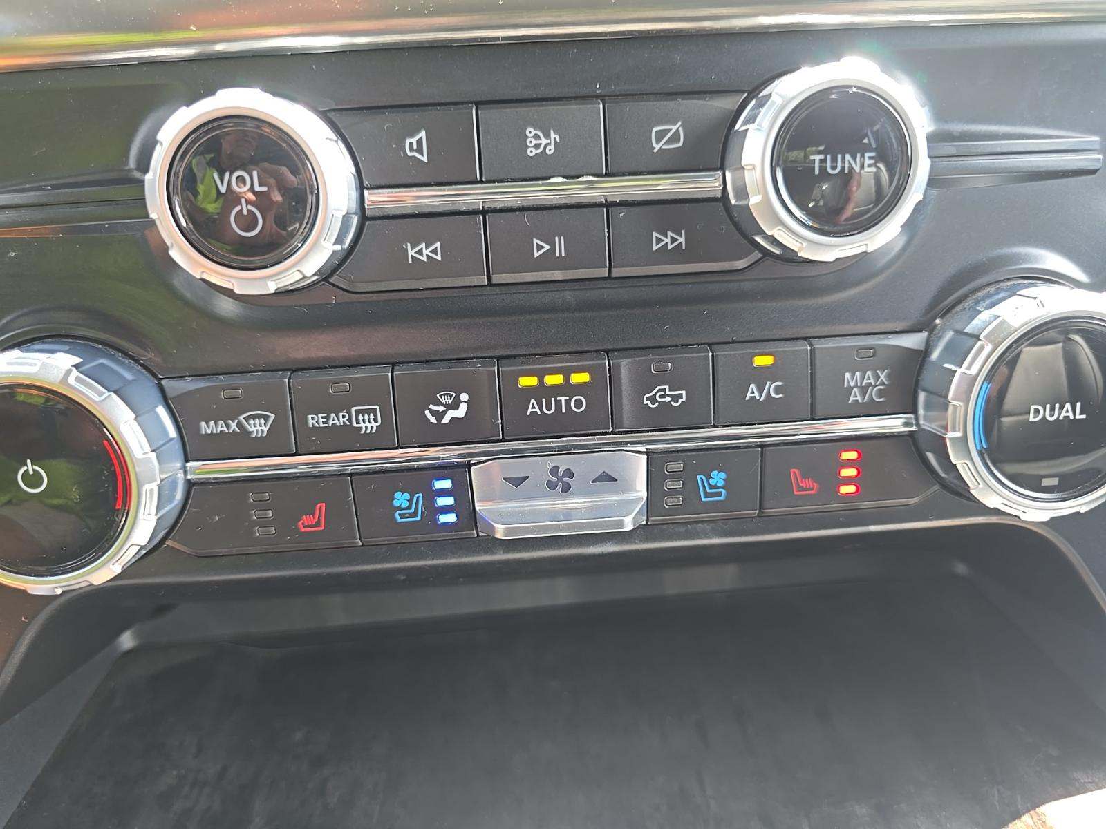 2023 Ford F-150 Lariat AWD