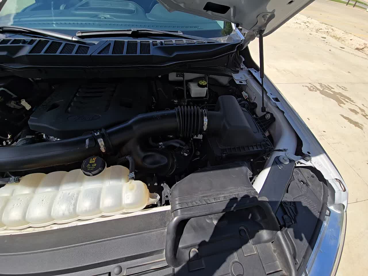 2023 Ford F-150 Lariat AWD