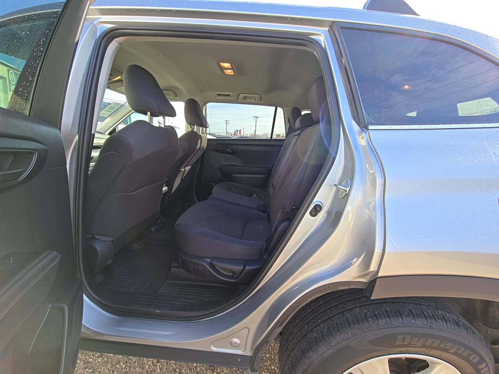 2022 Toyota Highlander LE AWD