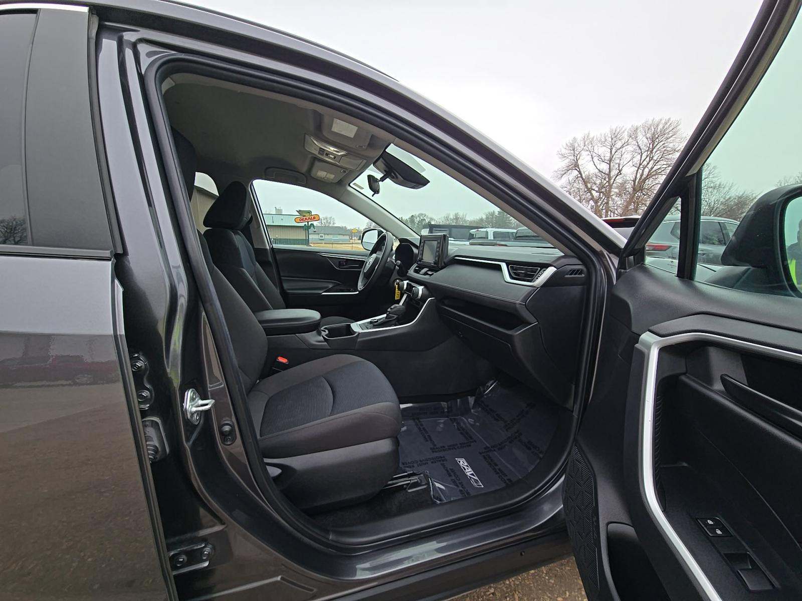 2022 Toyota RAV4 Hybrid LE AWD