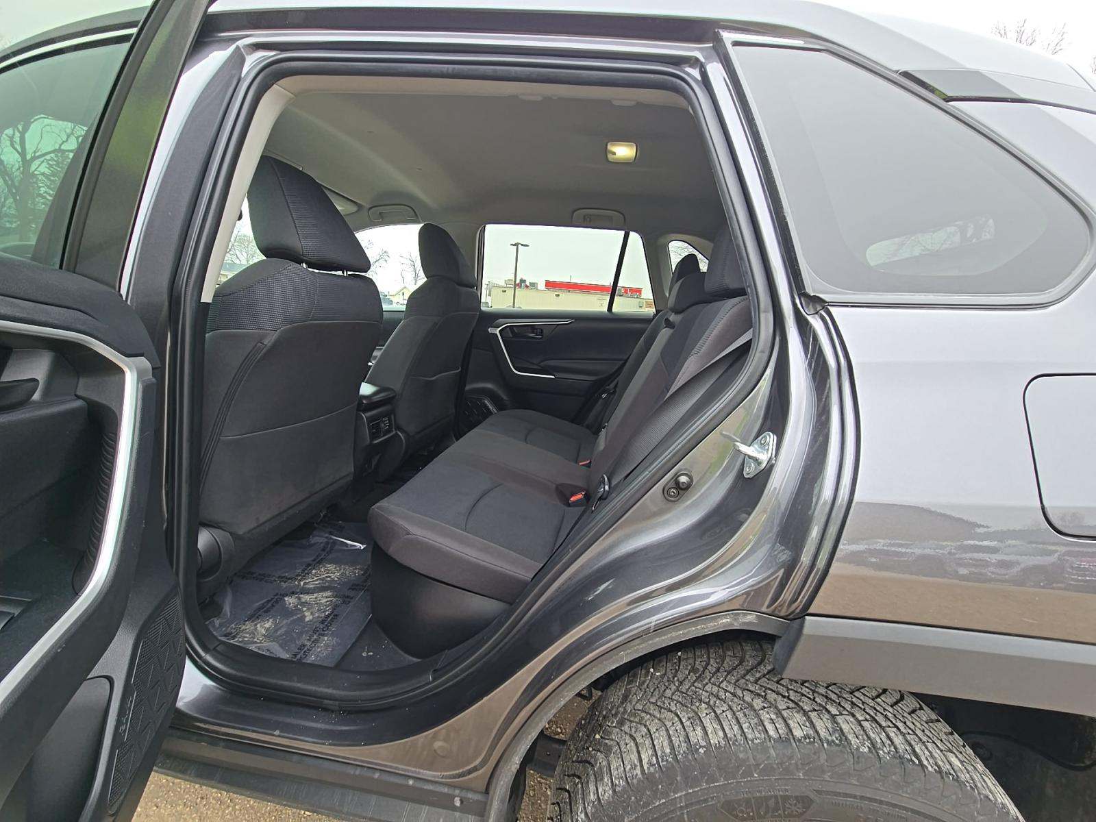 2022 Toyota RAV4 Hybrid LE AWD