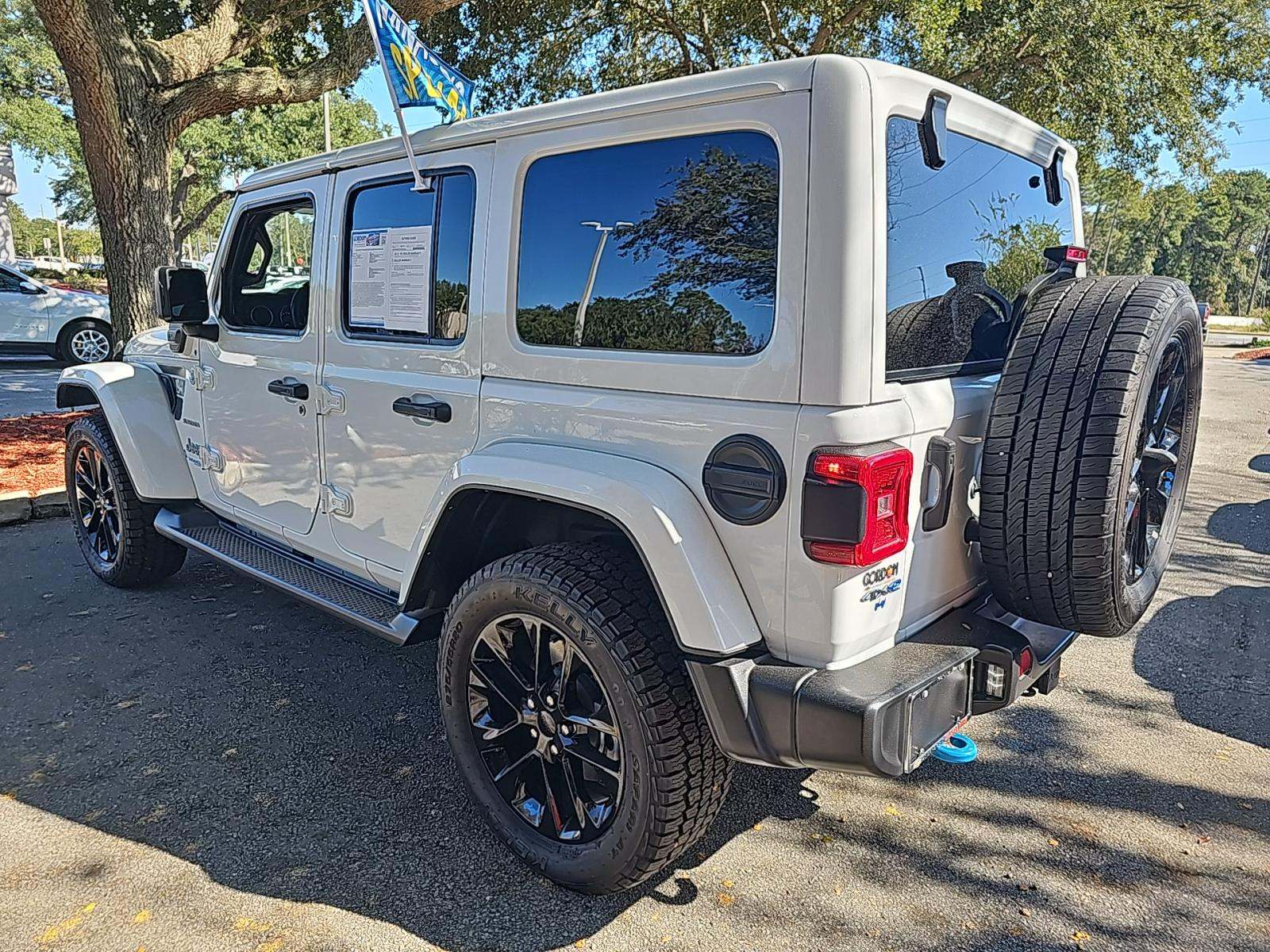 2022 Jeep Wrangler Unlimited 4xe Sahara AWD