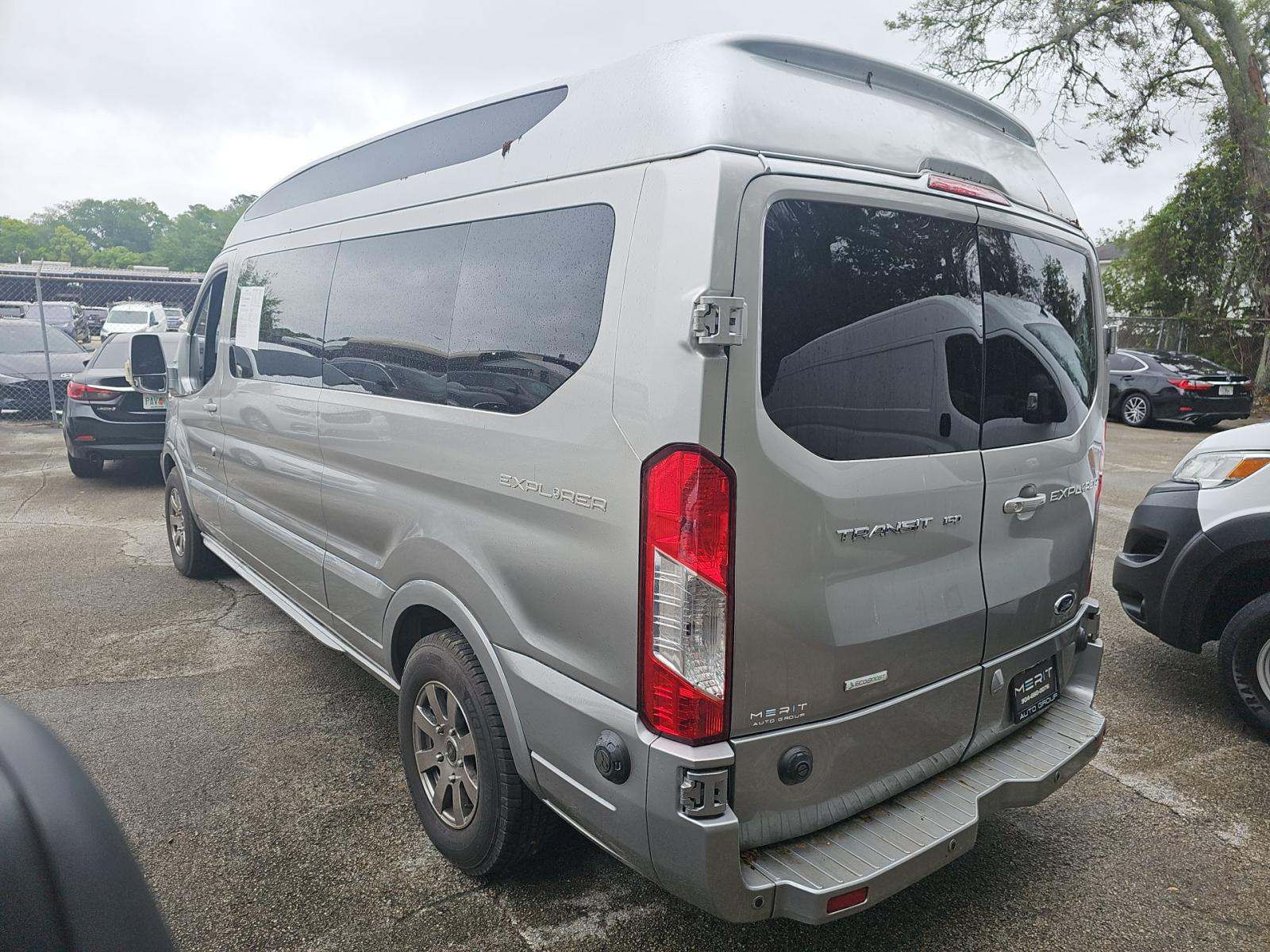 FORD TRANSIT 150 - 2
