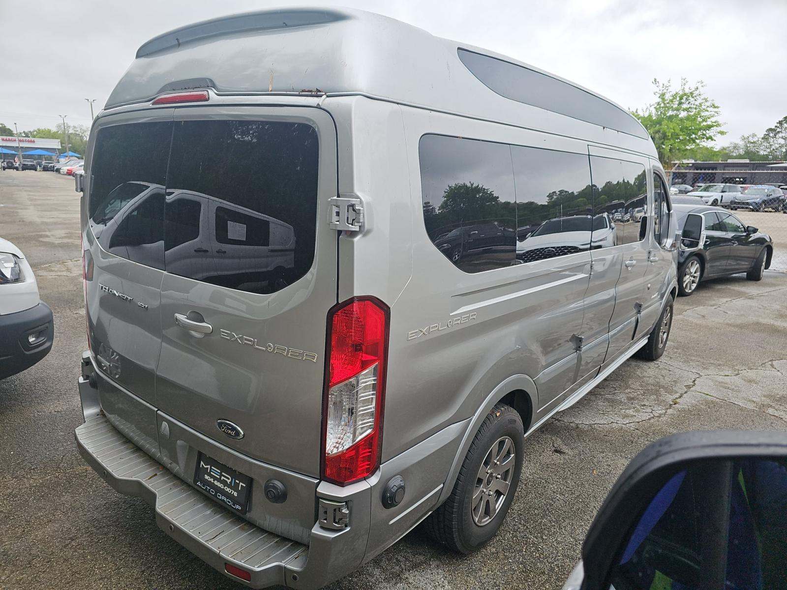 FORD TRANSIT 150 - 3