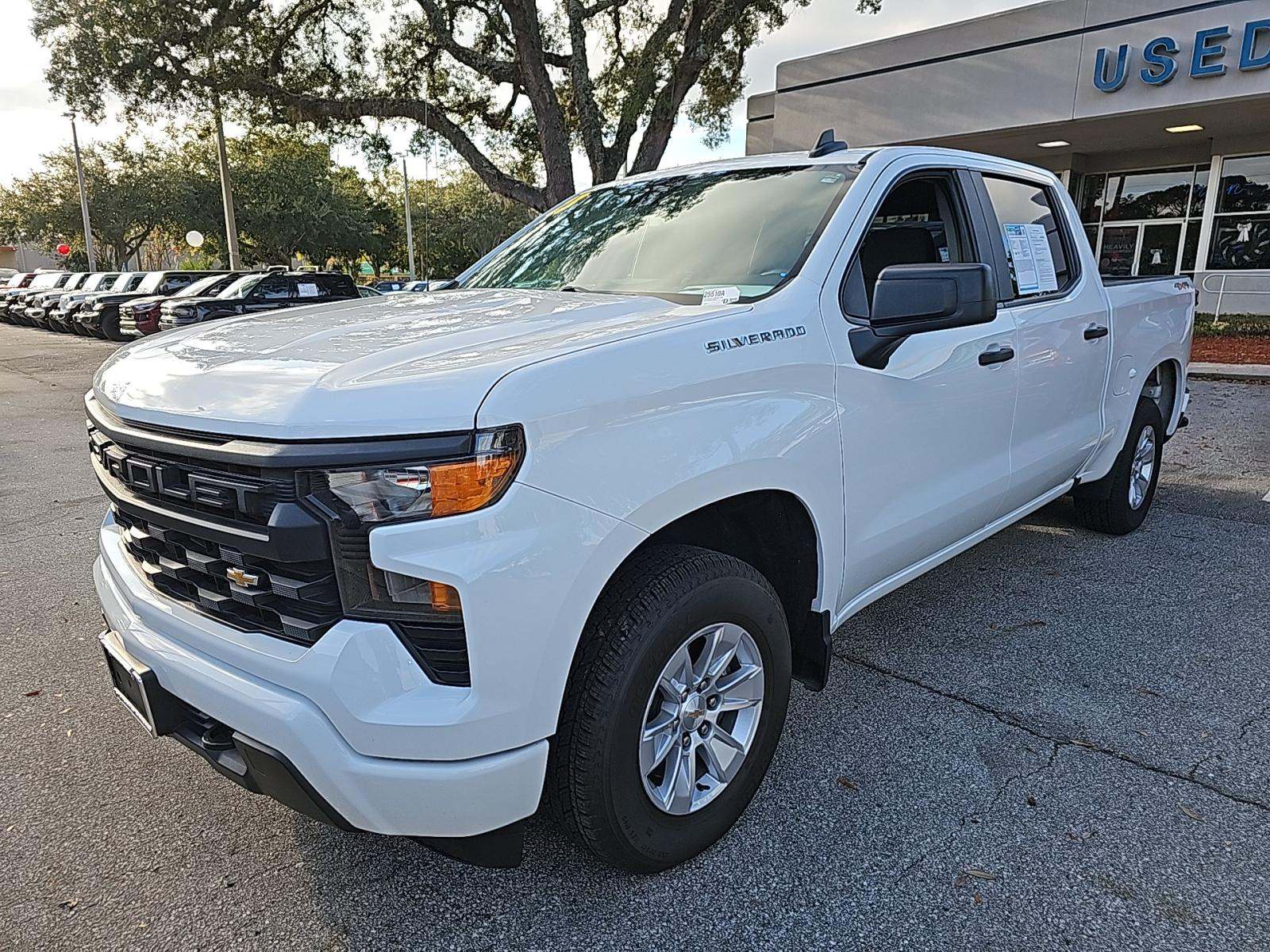 2023 Chevrolet Silverado 1500 Custom AWD
