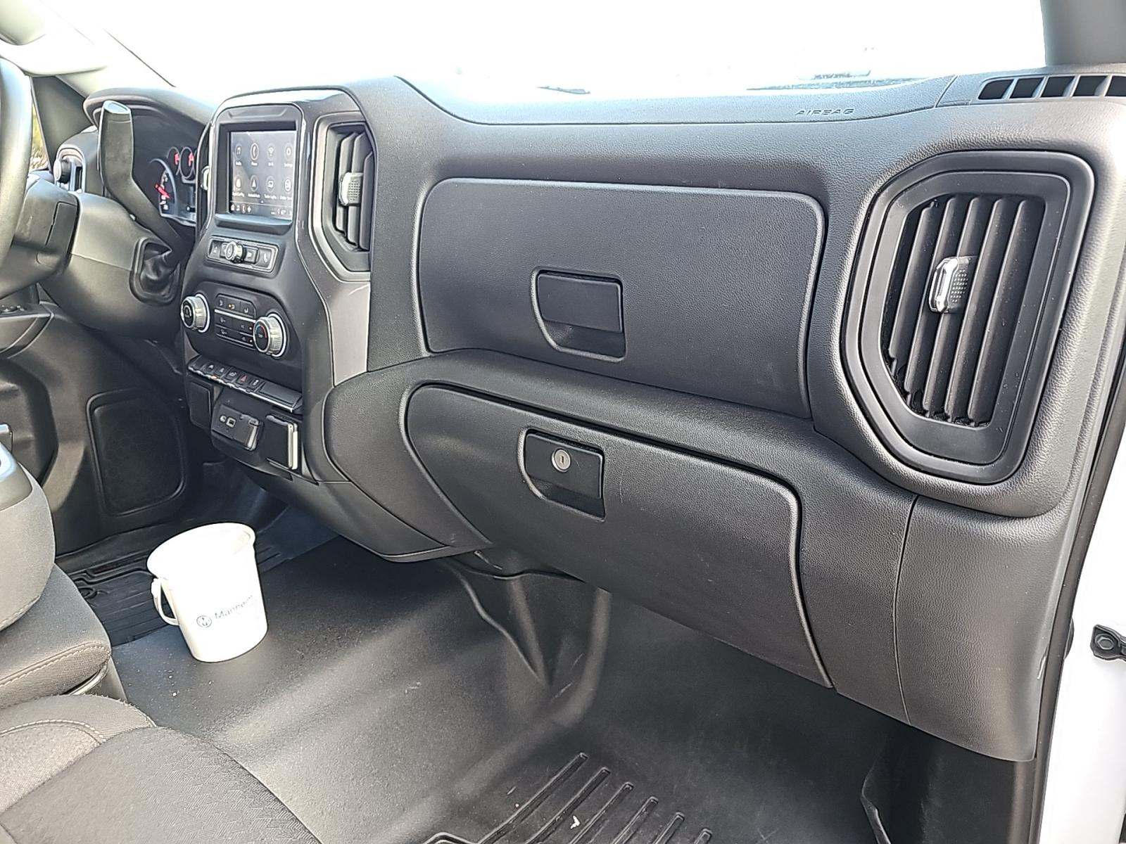 2023 Chevrolet Silverado 1500 Custom AWD