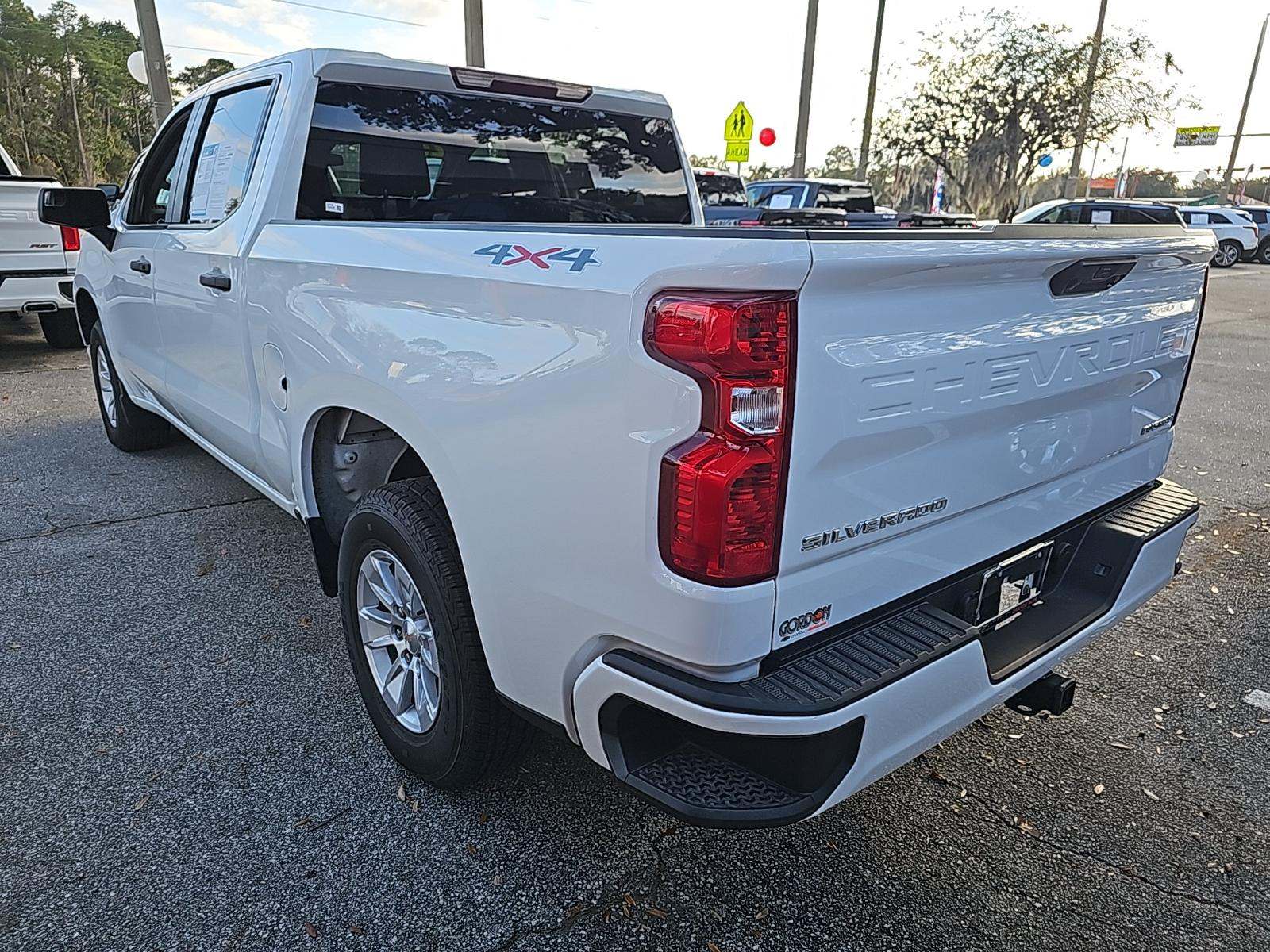 2023 Chevrolet Silverado 1500 Custom AWD