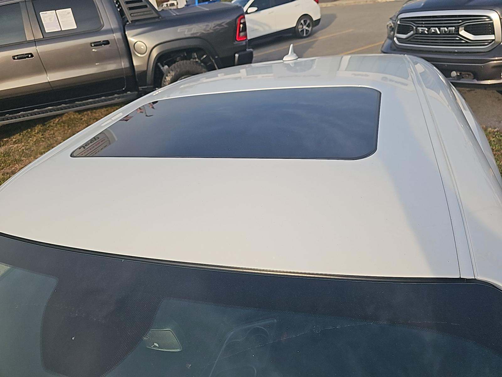 2023 Dodge Challenger R/T Scat Pack Widebody RWD