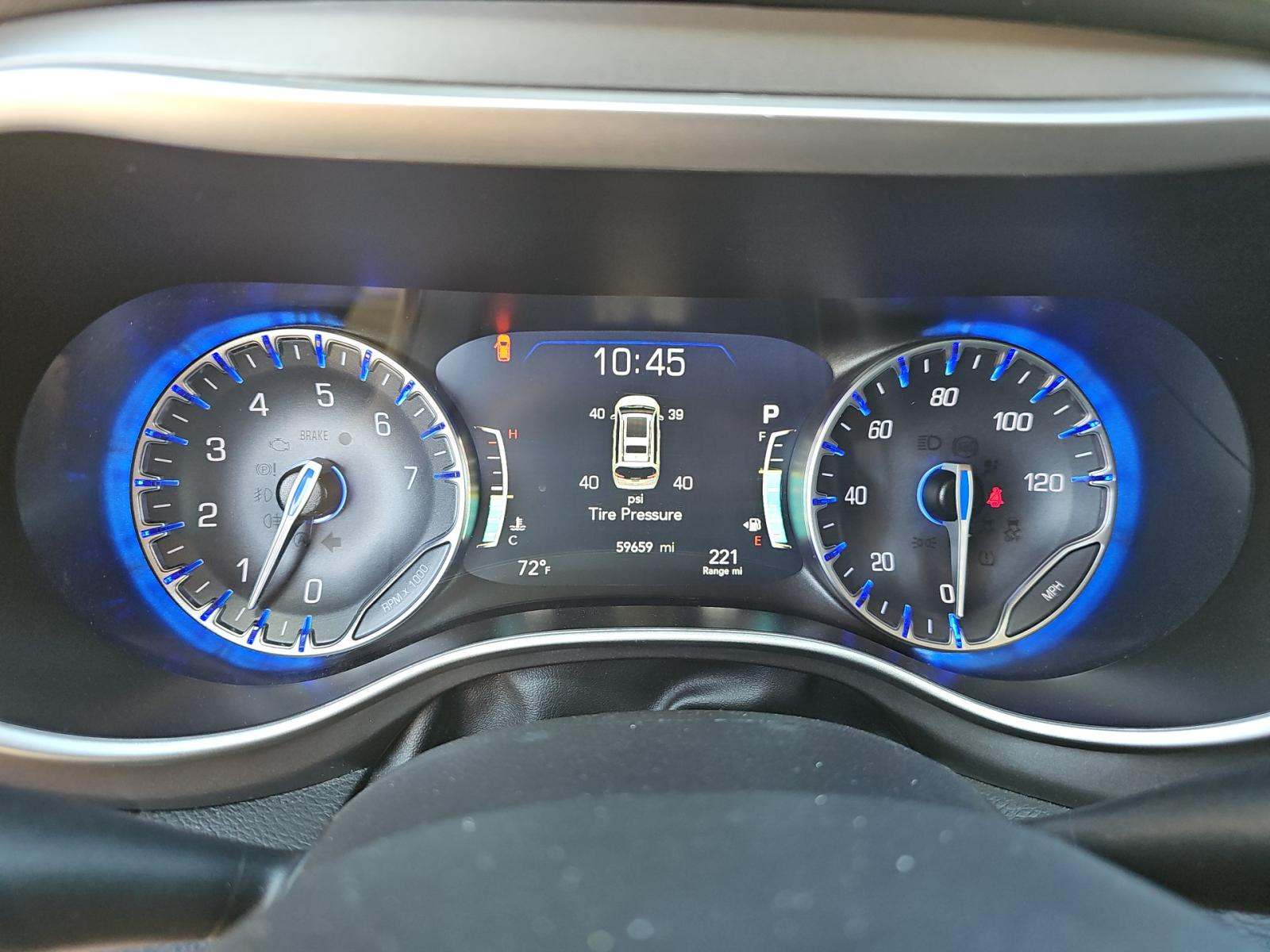 CHRYSLER PACIFICA - 9
