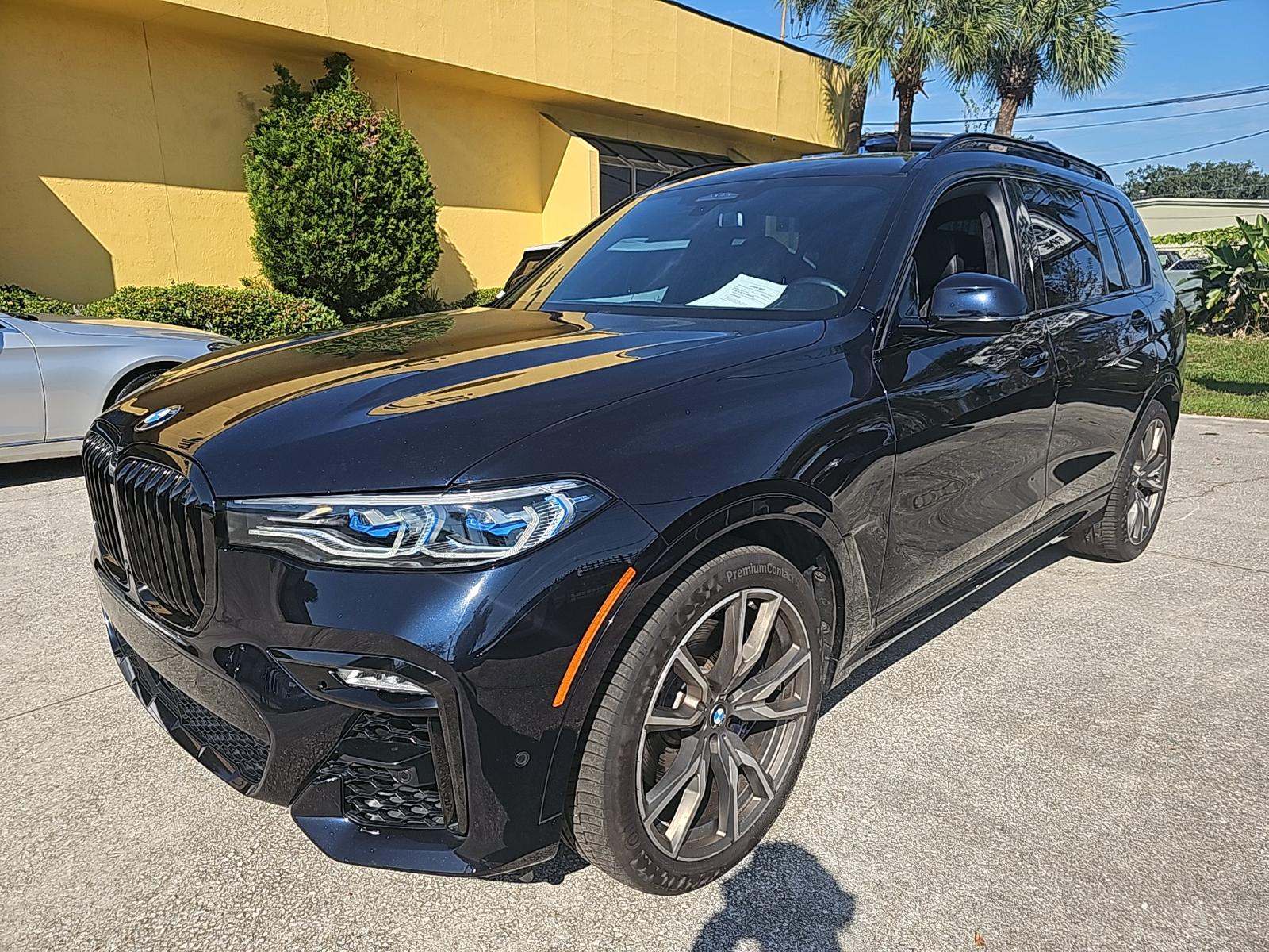 2020 BMW X7 M50i AWD