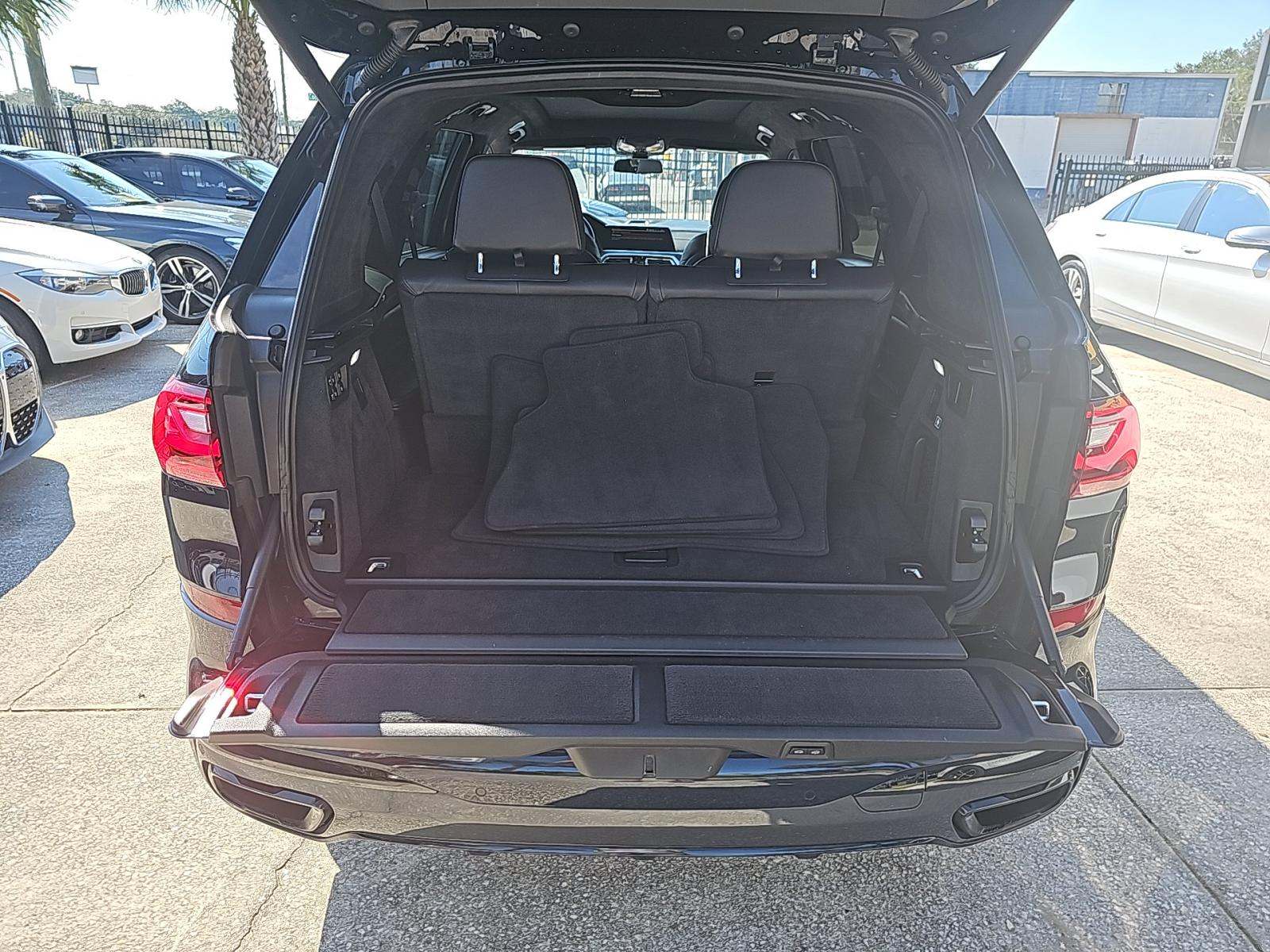 2020 BMW X7 M50i AWD