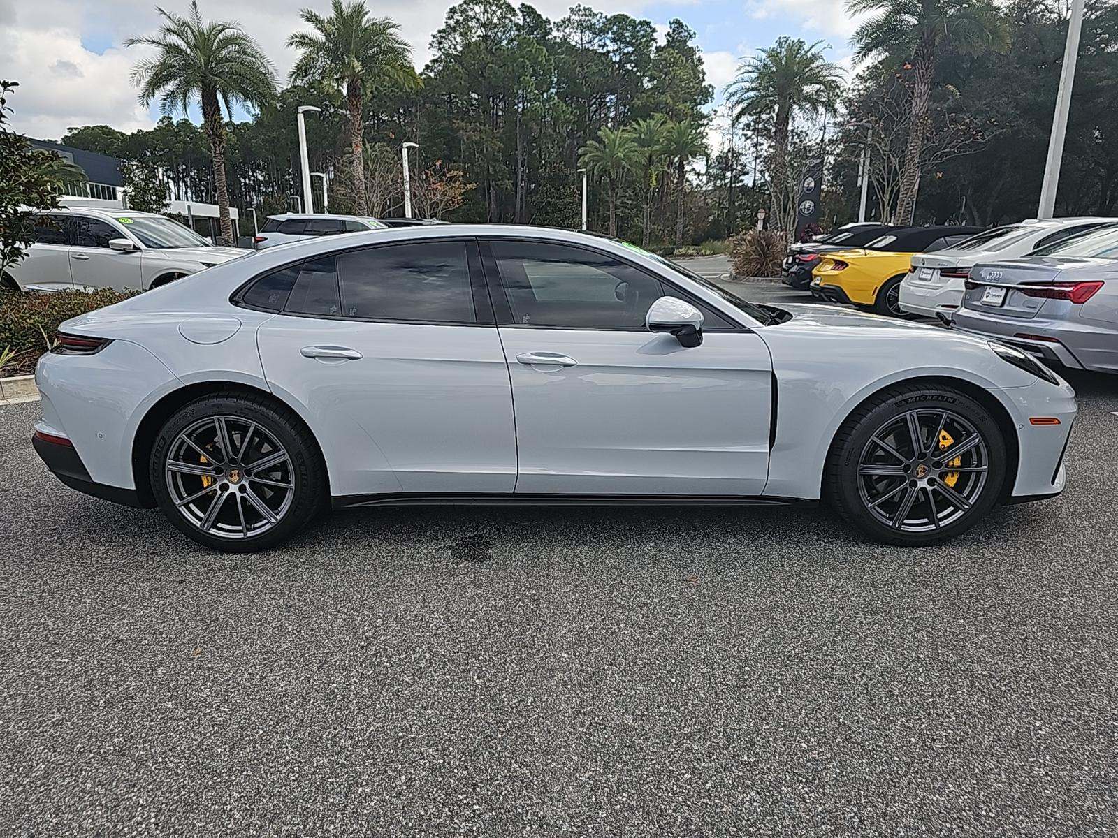 2024 Porsche Panamera Base RWD