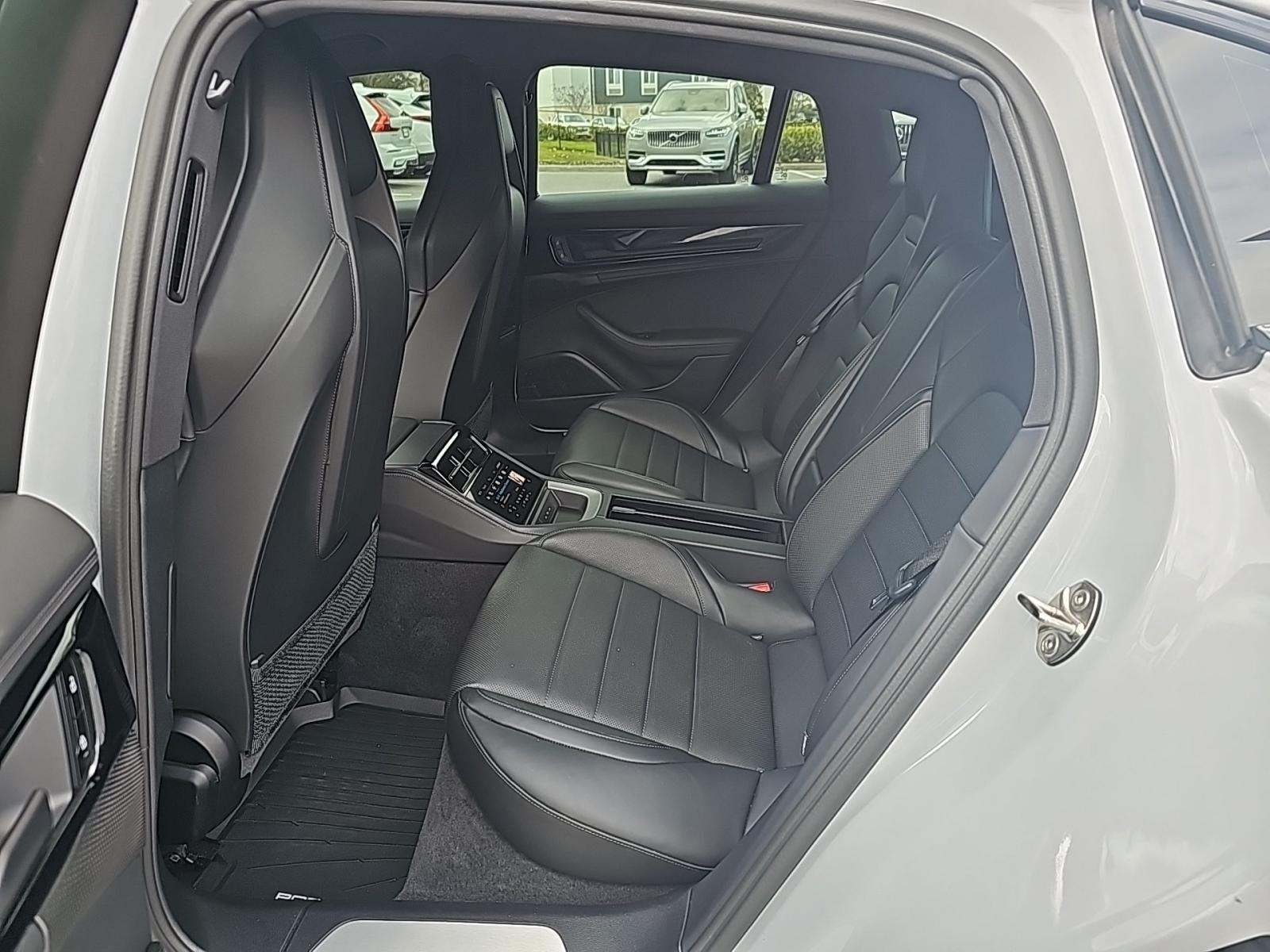 2024 Porsche Panamera Base RWD