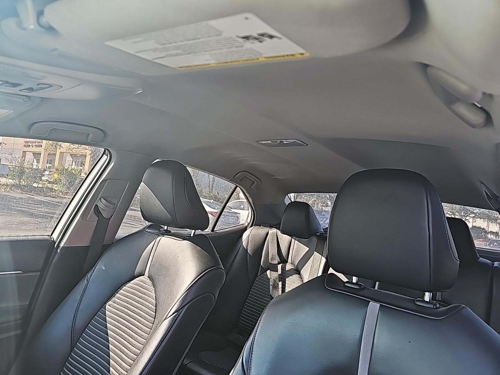 2021 Toyota Camry SE FWD