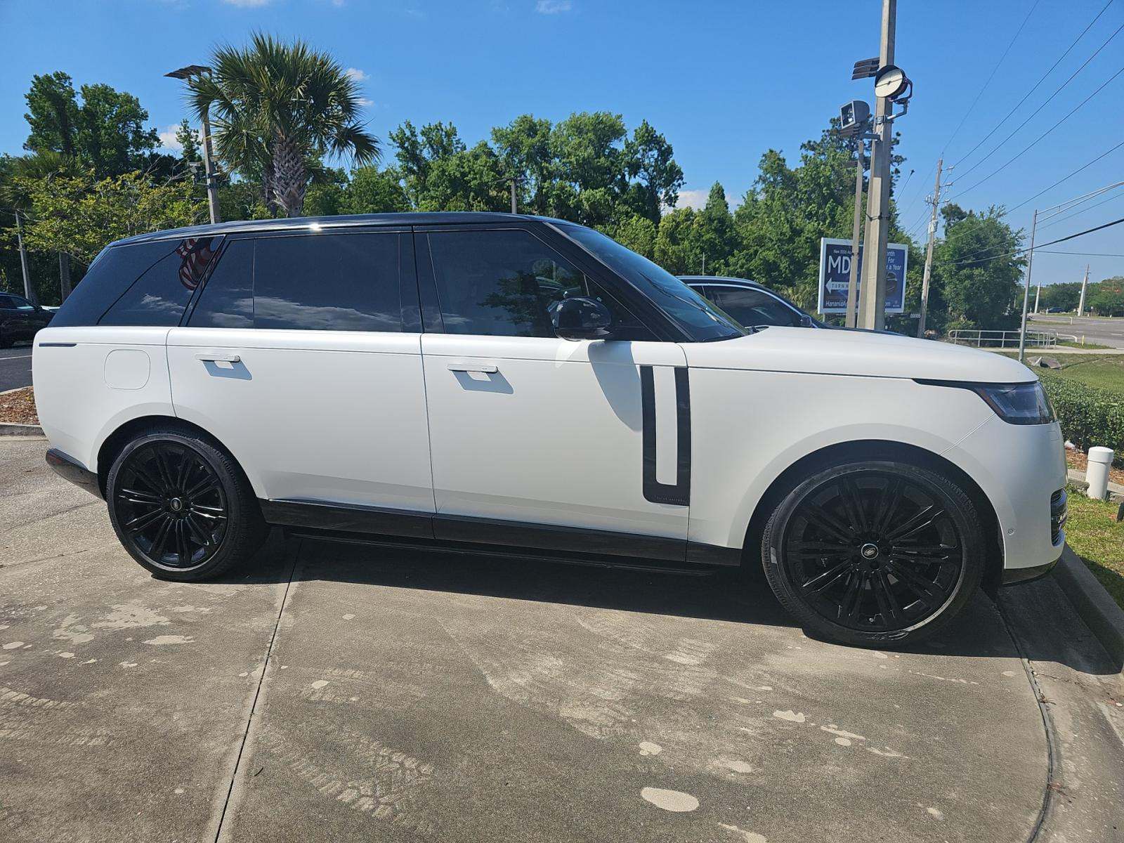 2025 Land Rover Range Rover Autobiography LWB AWD