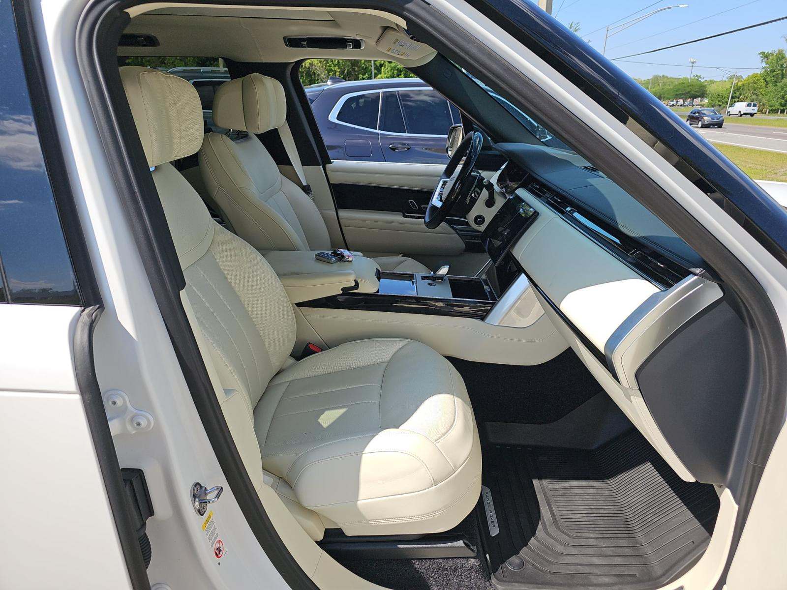 2025 Land Rover Range Rover Autobiography LWB AWD