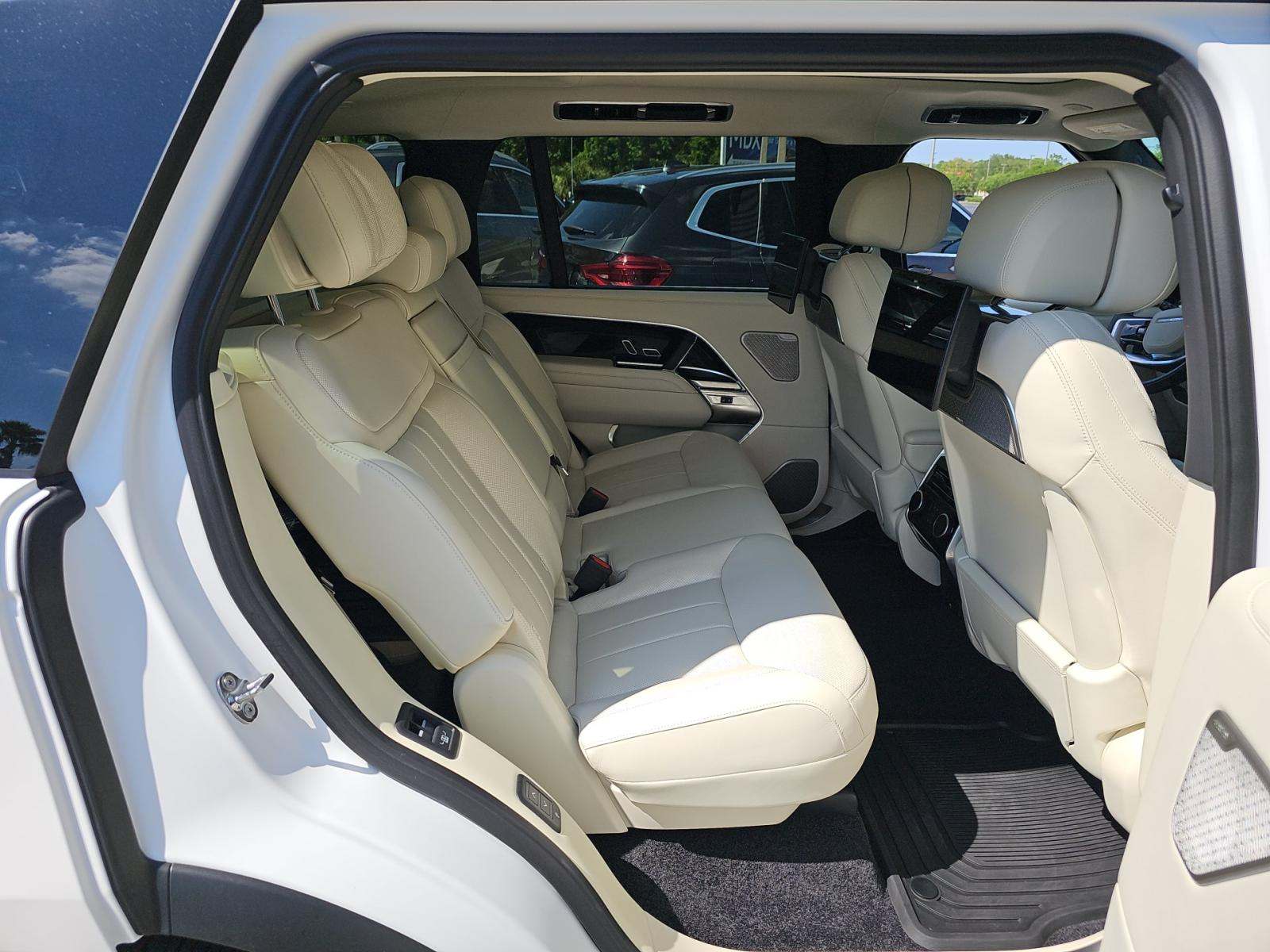 2025 Land Rover Range Rover Autobiography LWB AWD