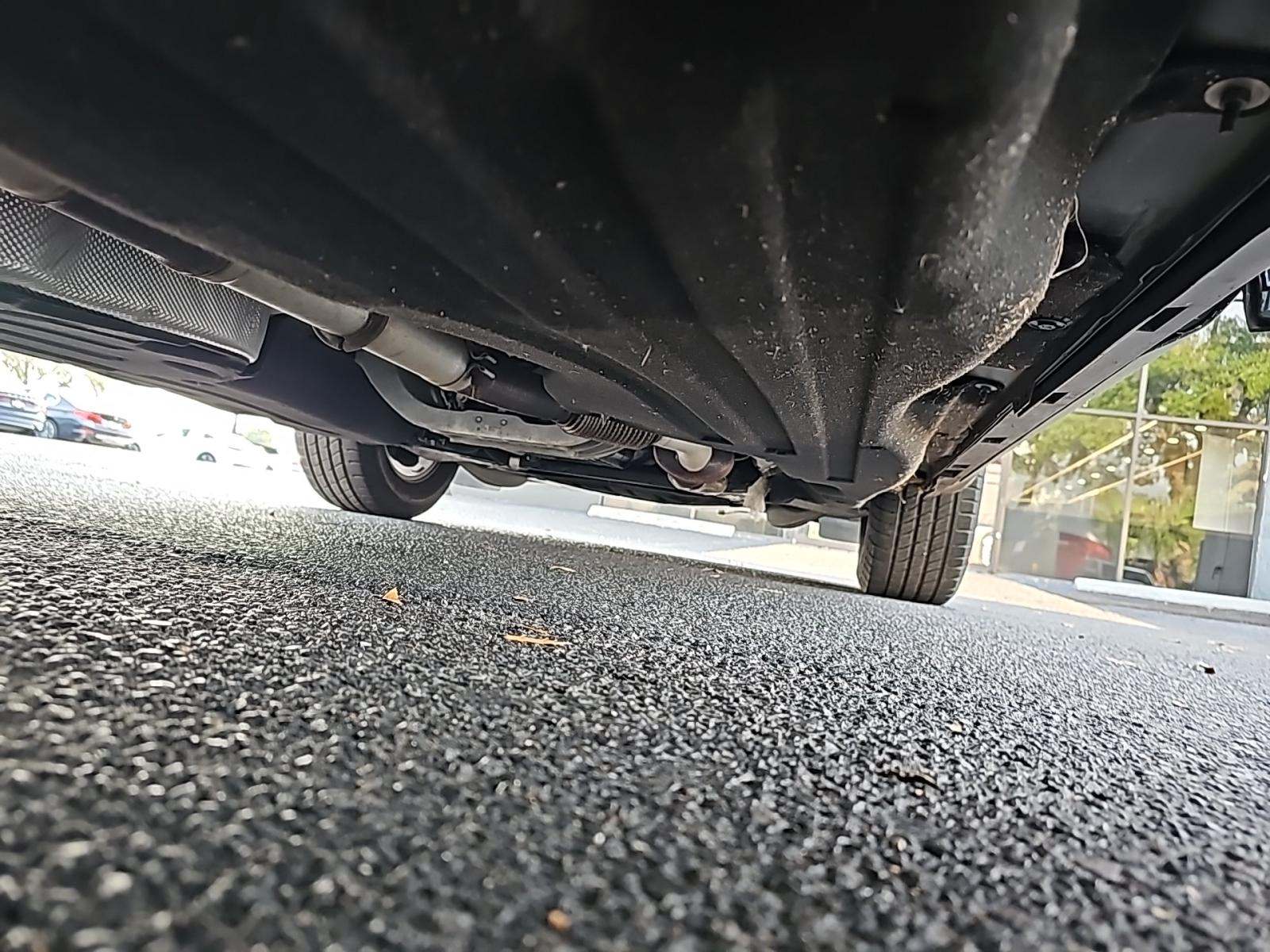 2023 Ford Explorer XLT RWD