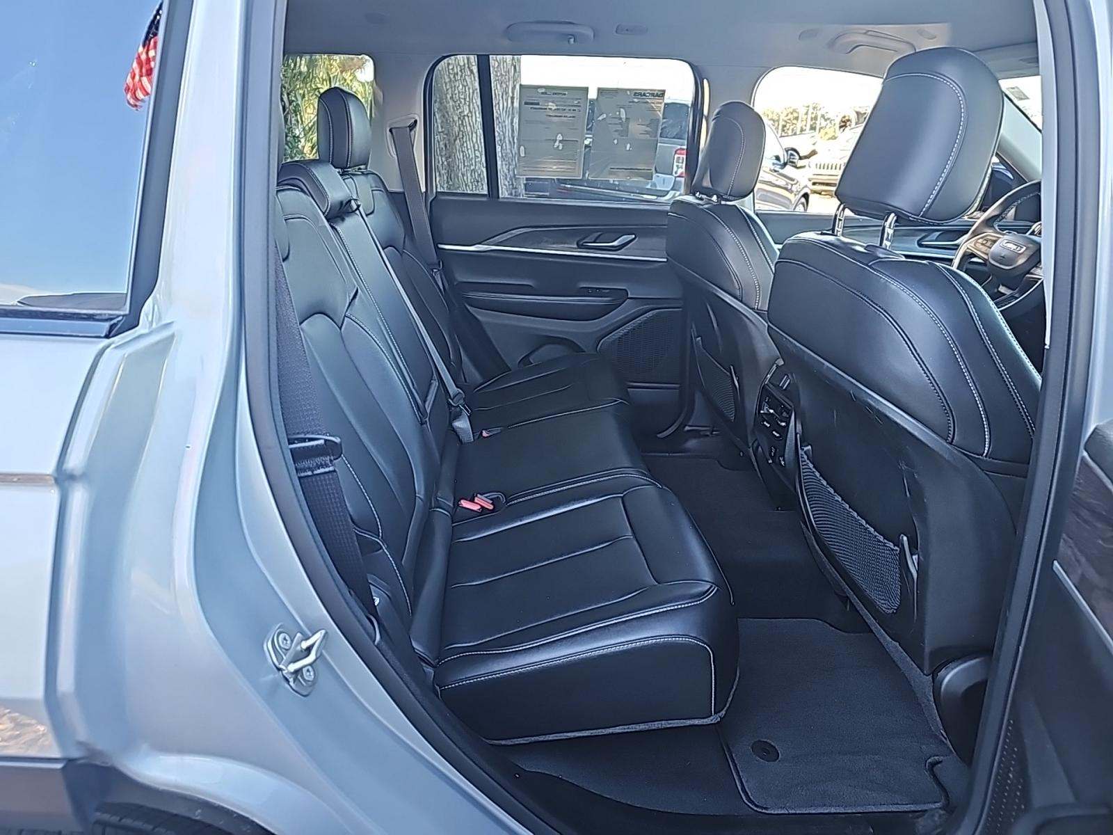 2023 Jeep Grand Cherokee Limited AWD