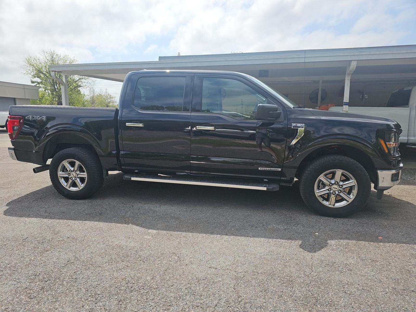 2025 Ford F-150 Hybrid XLT AWD