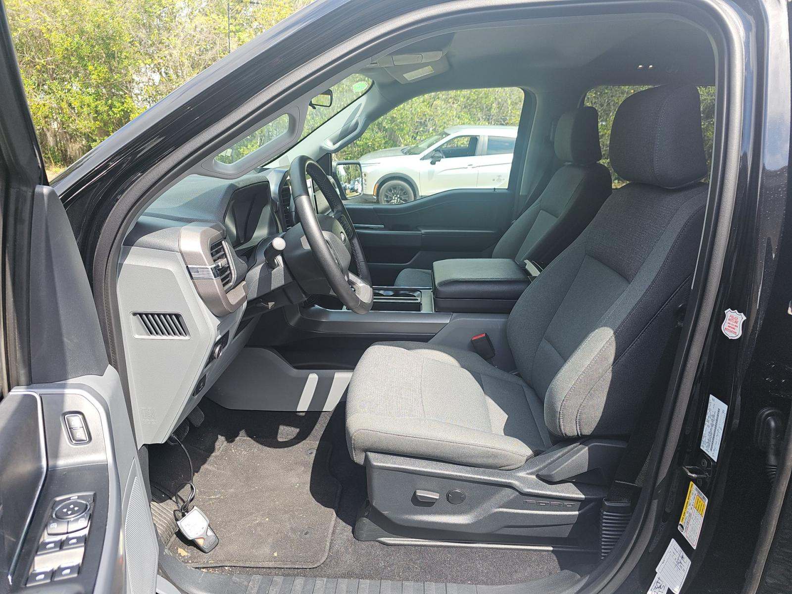 2025 Ford F-150 Hybrid XLT AWD