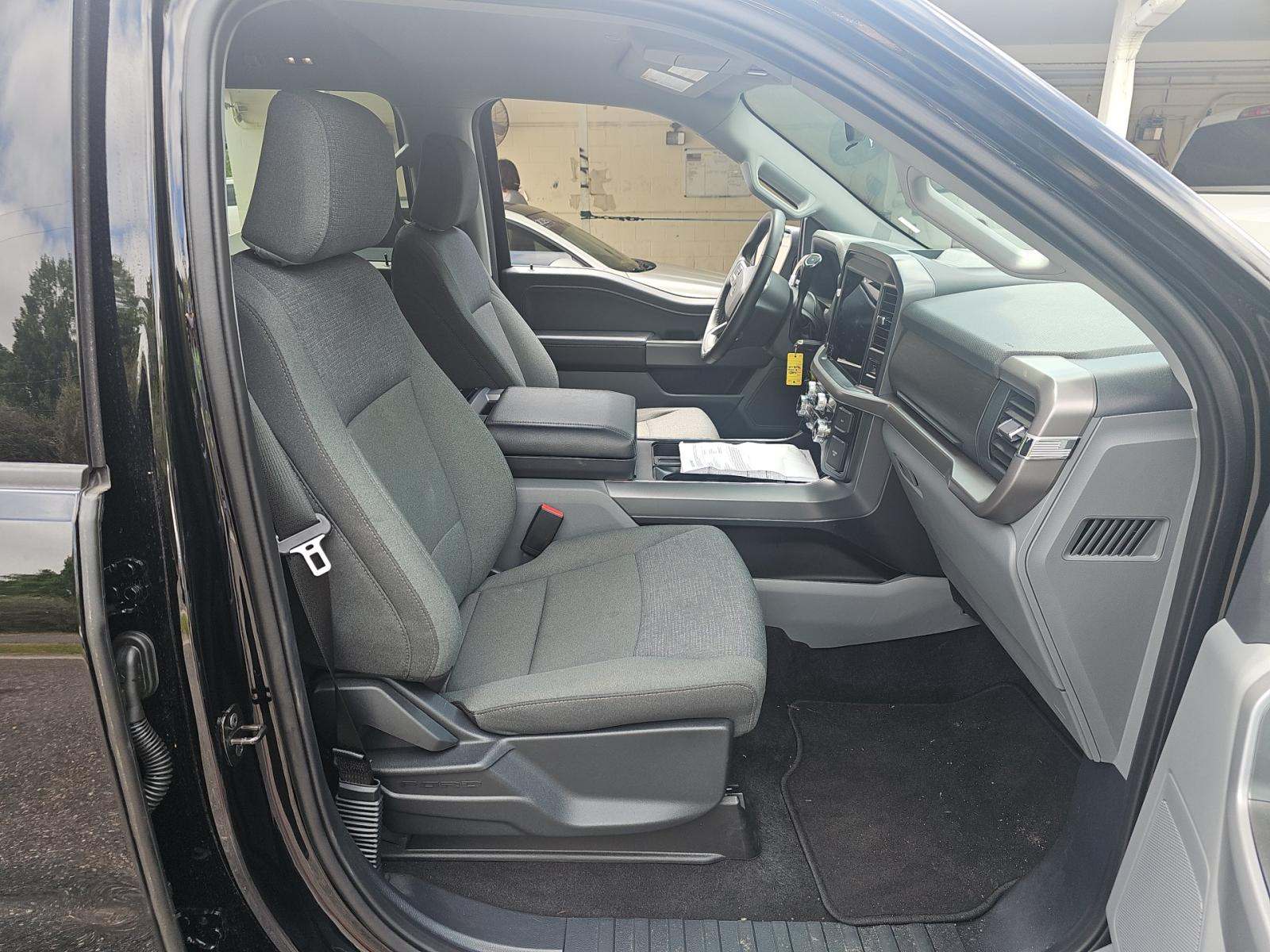 2025 Ford F-150 Hybrid XLT AWD