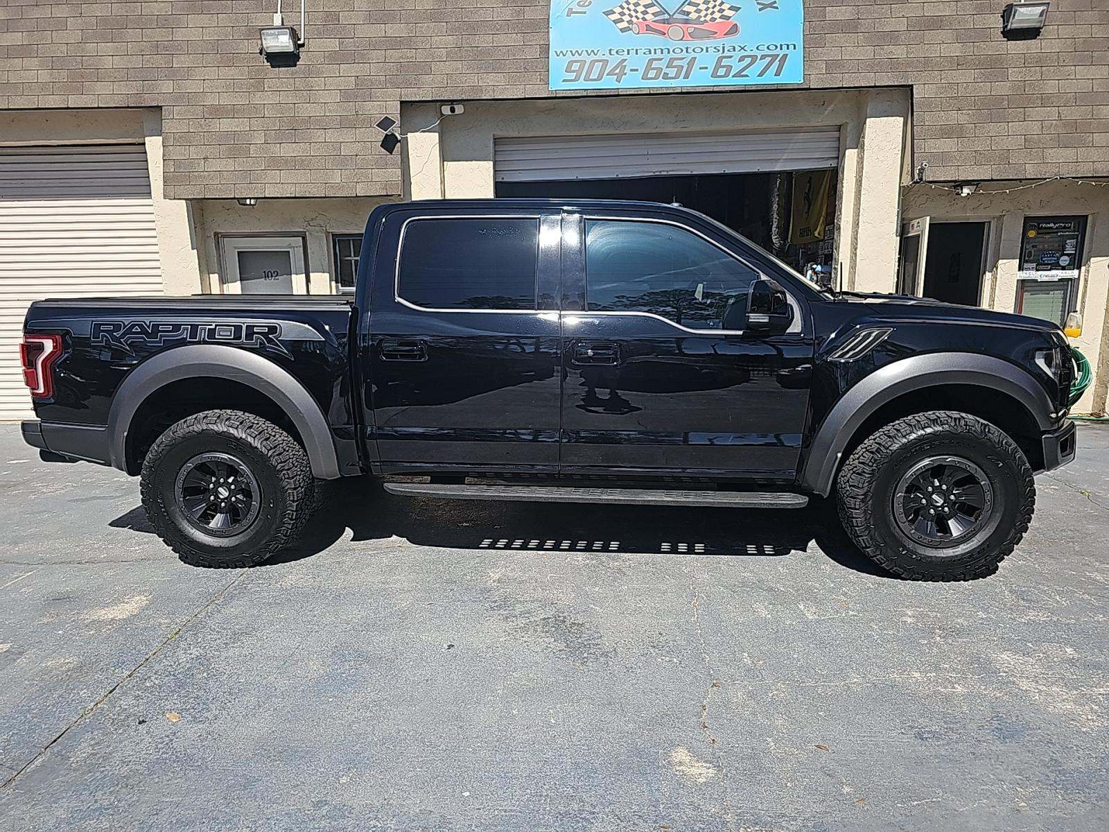 FORD F-150 - 4