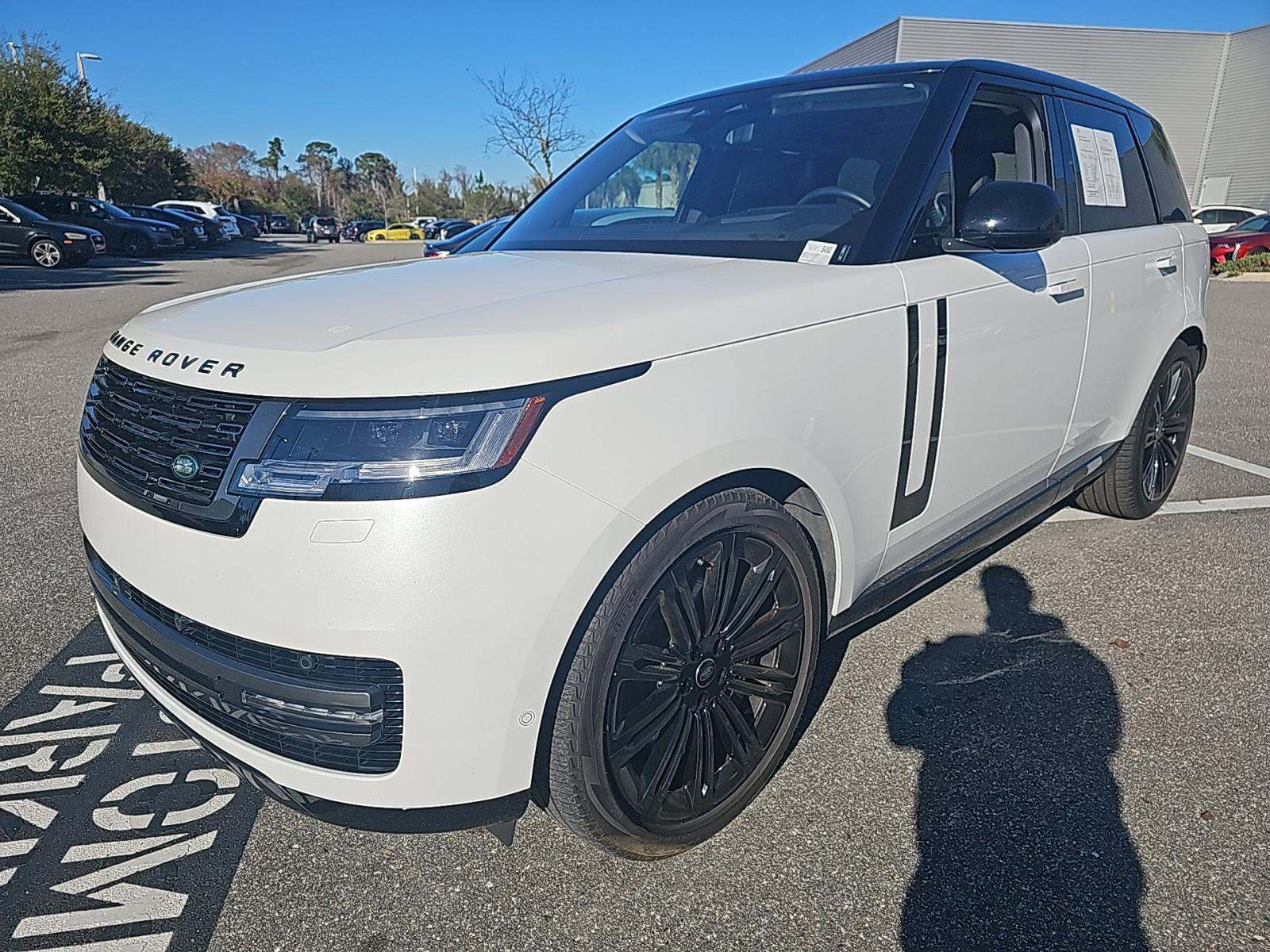 2023 Land Rover Range Rover SE AWD