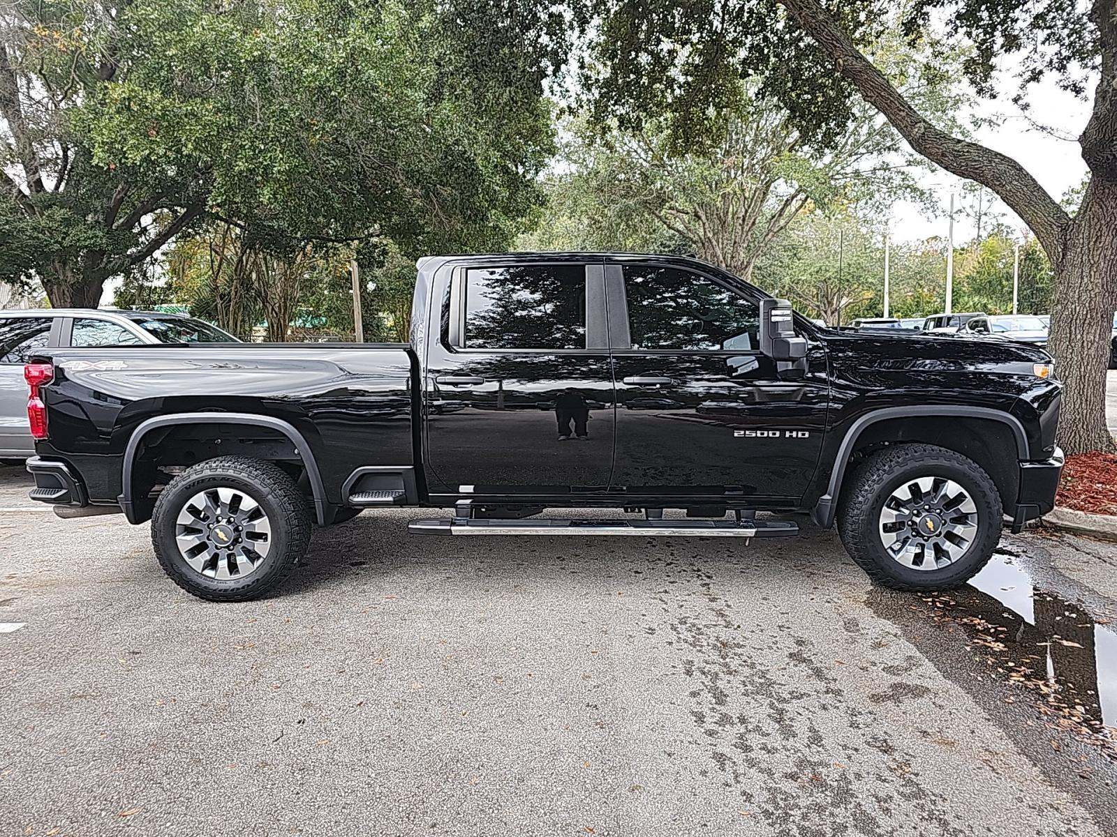2023 Chevrolet Silverado 2500HD Custom AWD