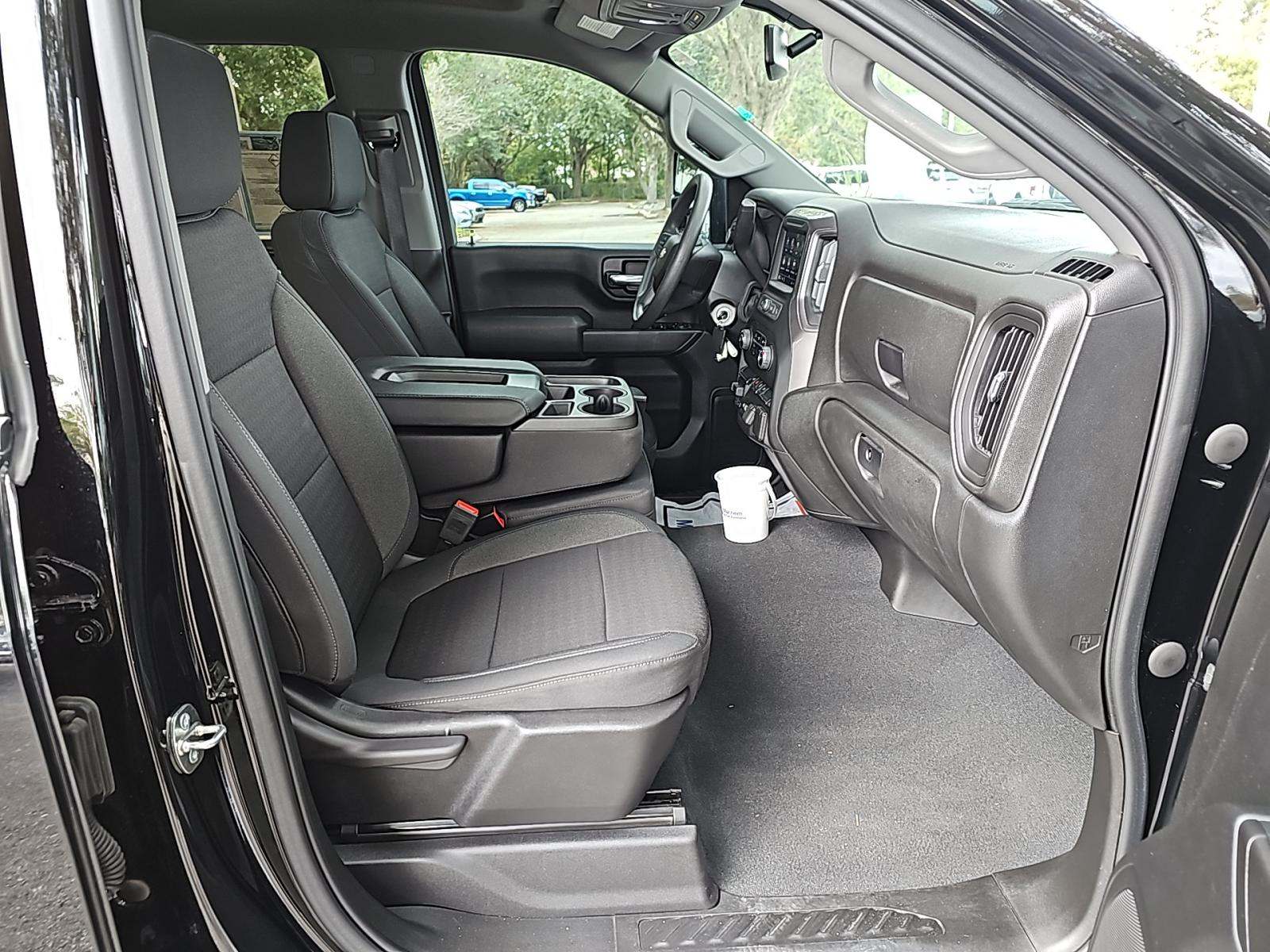 2023 Chevrolet Silverado 2500HD Custom AWD