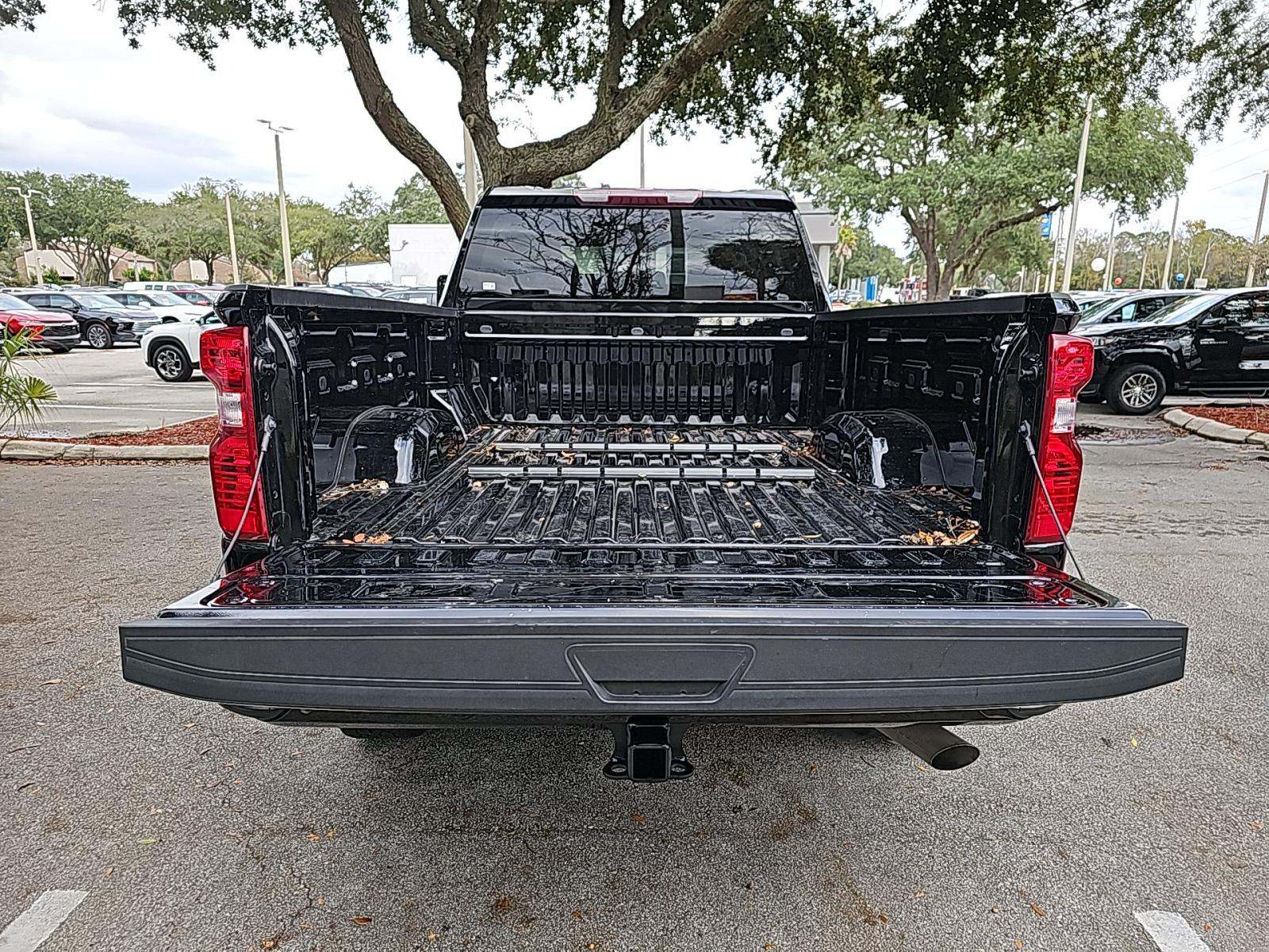 2023 Chevrolet Silverado 2500HD Custom AWD