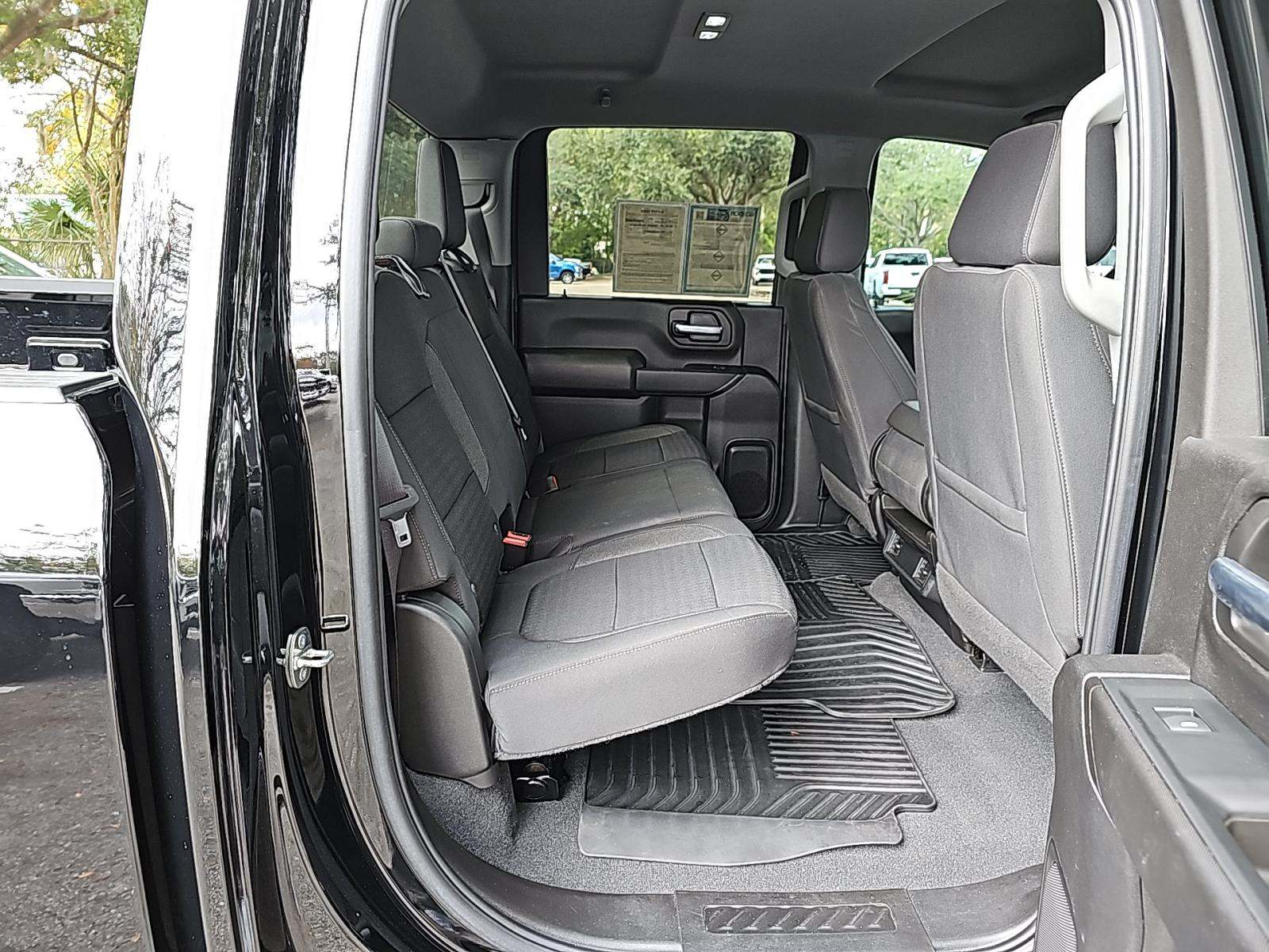 2023 Chevrolet Silverado 2500HD Custom AWD