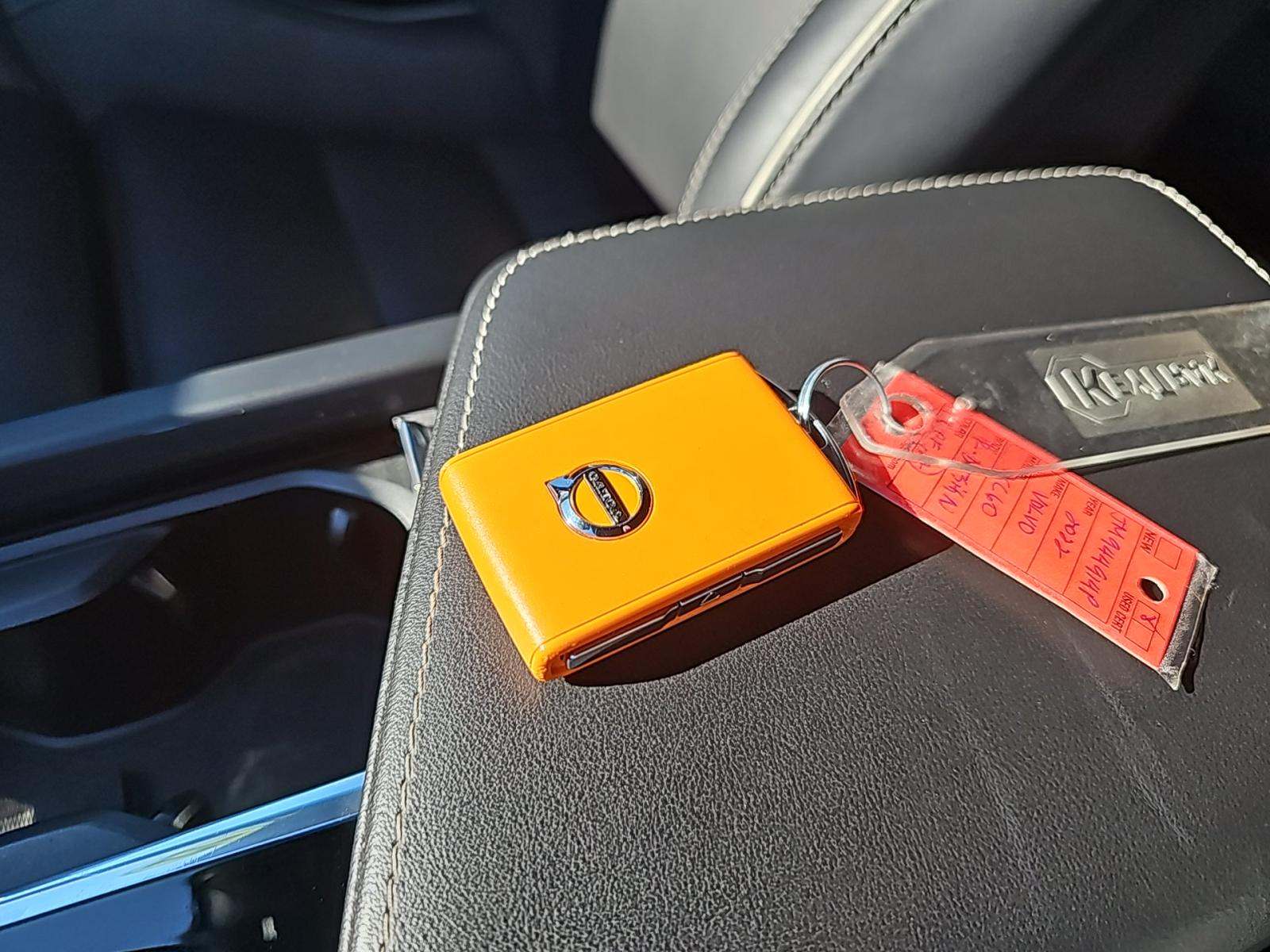 2022 Volvo XC60 B6 R-Design AWD