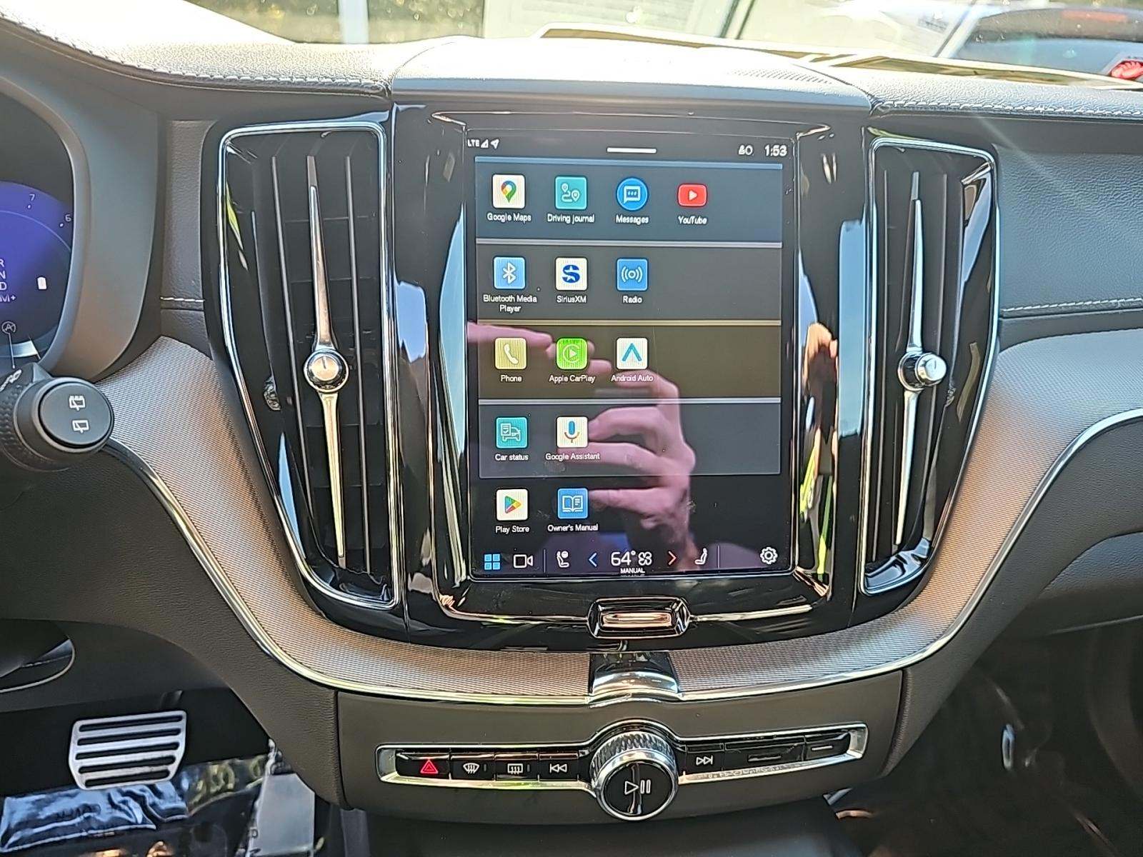 2022 Volvo XC60 B6 R-Design AWD