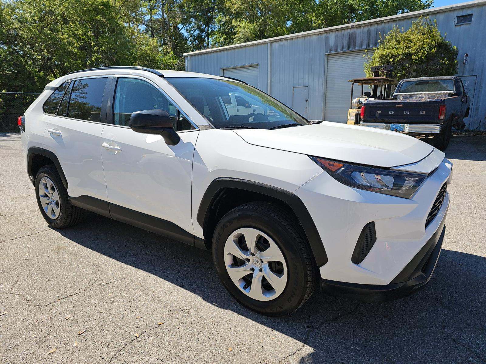 2019 Toyota RAV4 LE FWD