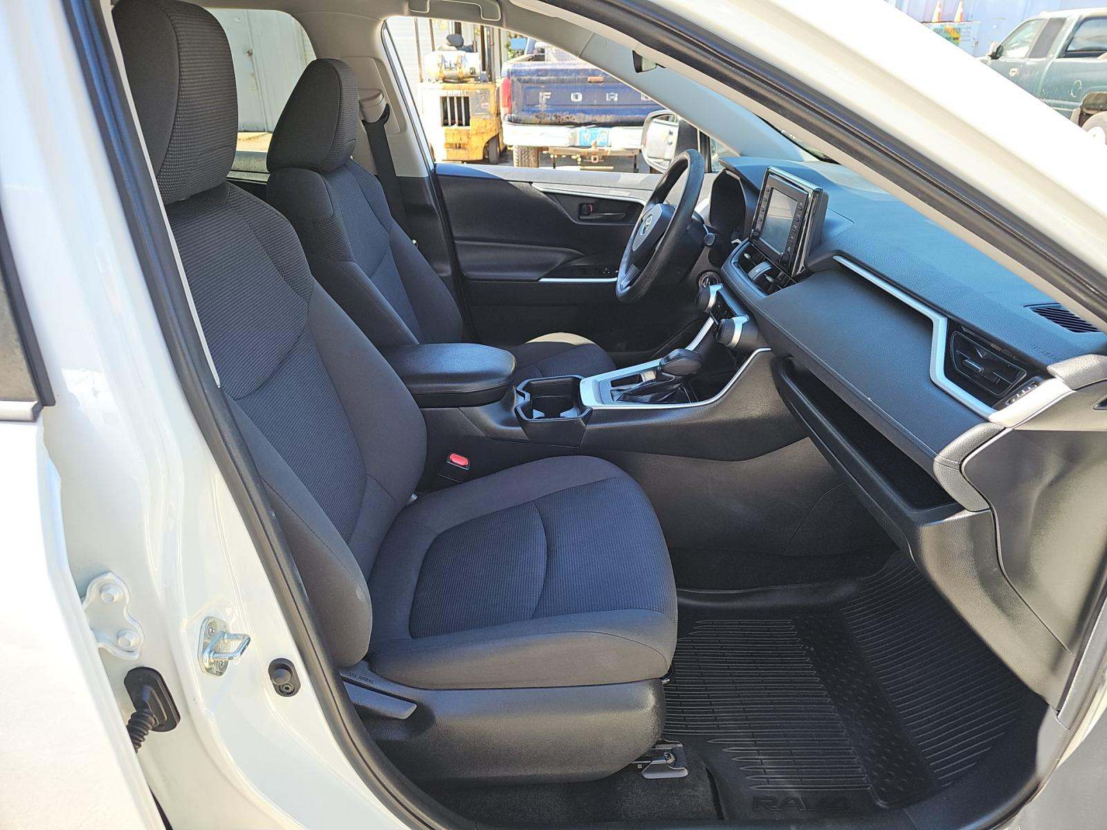 2019 Toyota RAV4 LE FWD