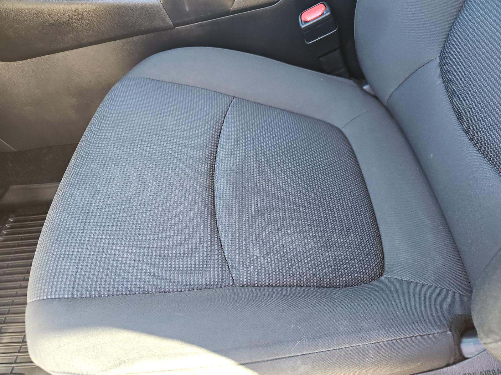 2019 Toyota RAV4 LE FWD