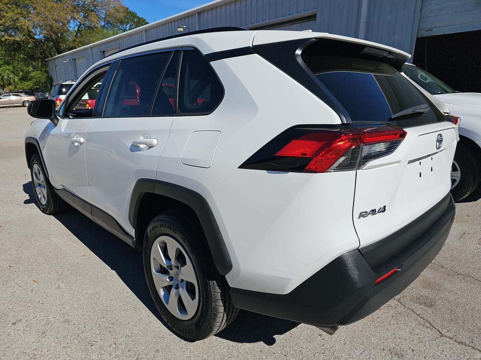 2019 Toyota RAV4 LE FWD