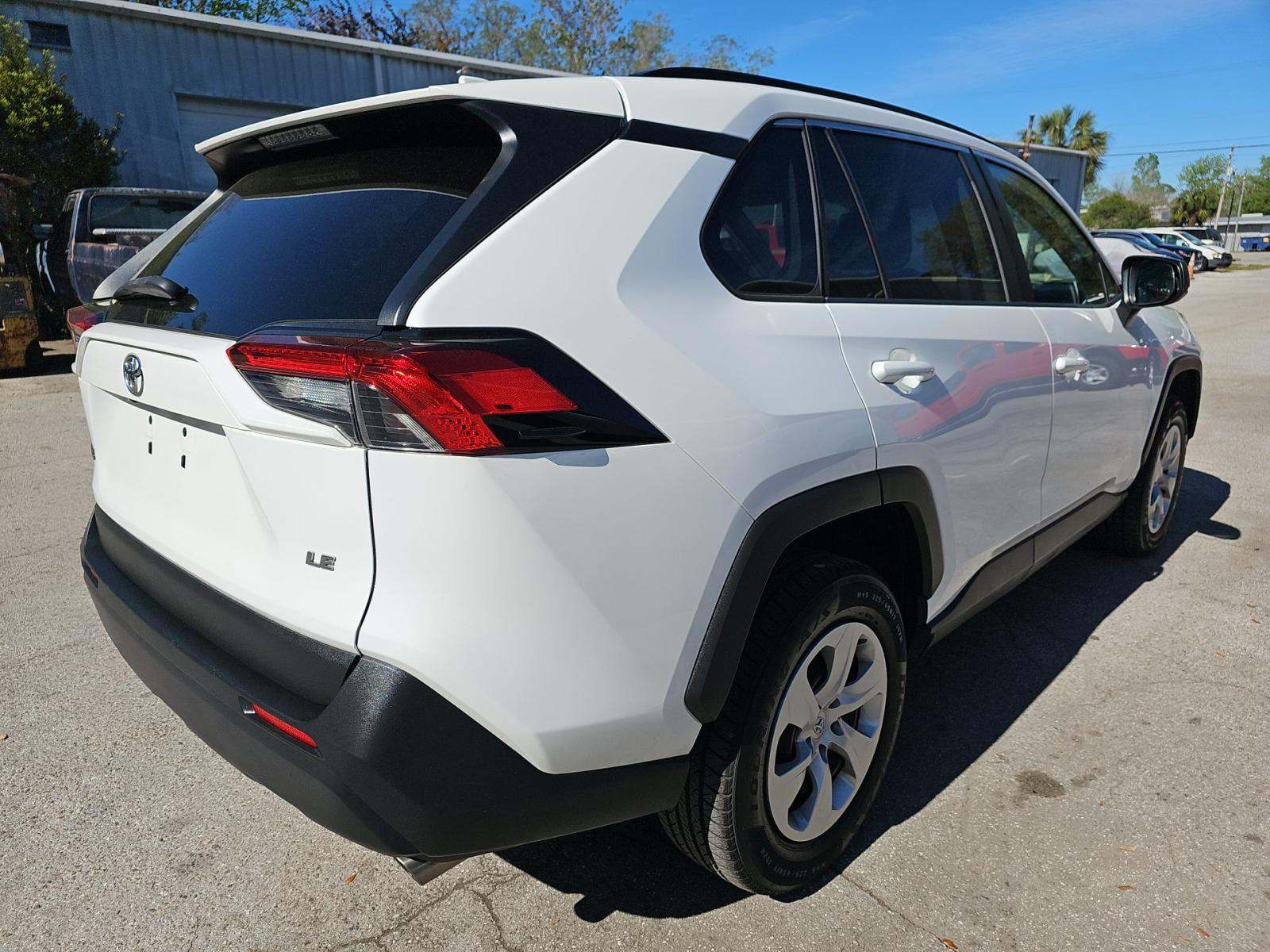 2019 Toyota RAV4 LE FWD