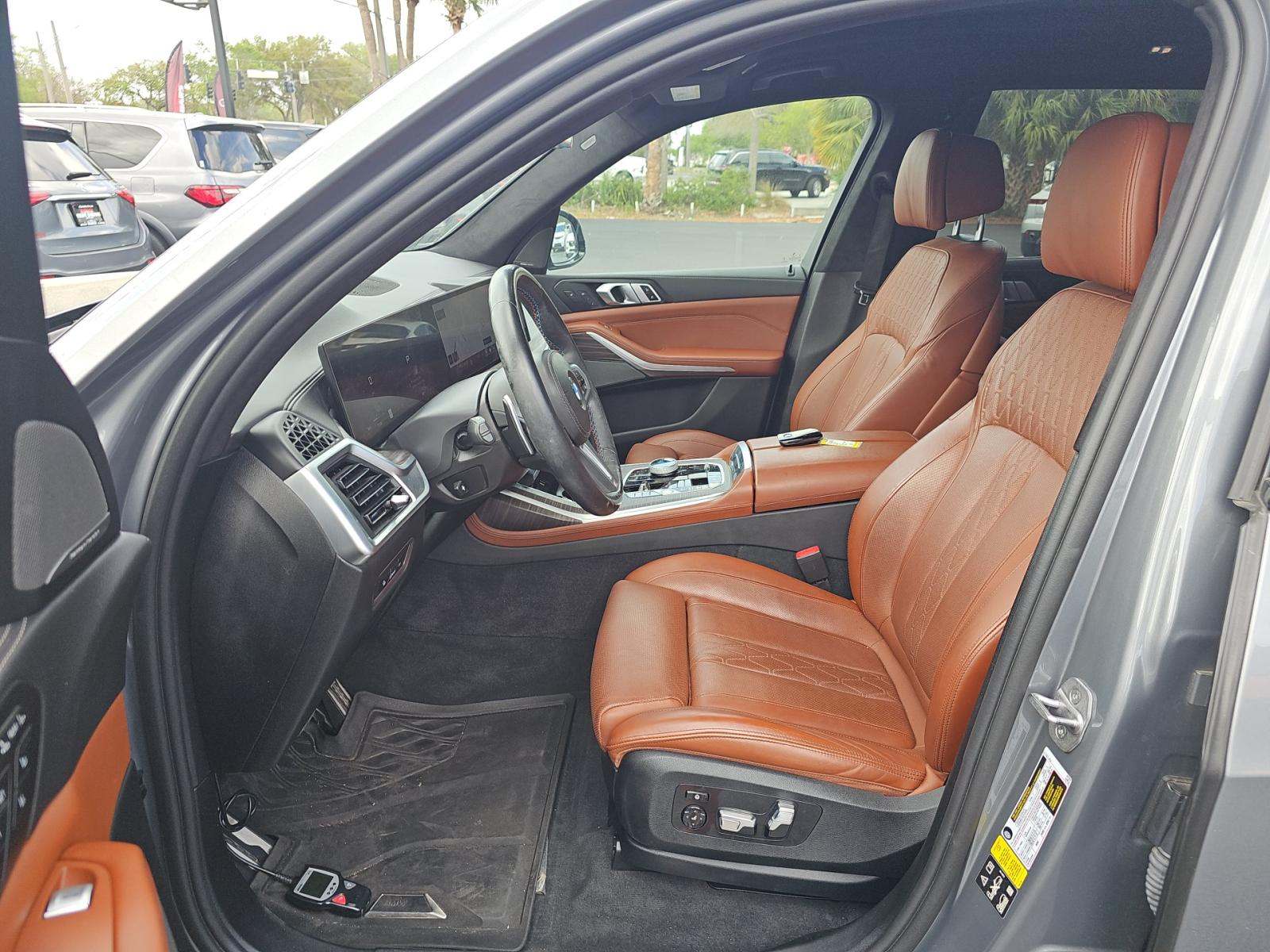 2024 BMW X7 M60i AWD