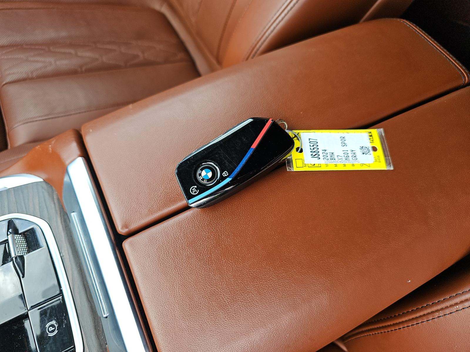 2024 BMW X7 M60i AWD